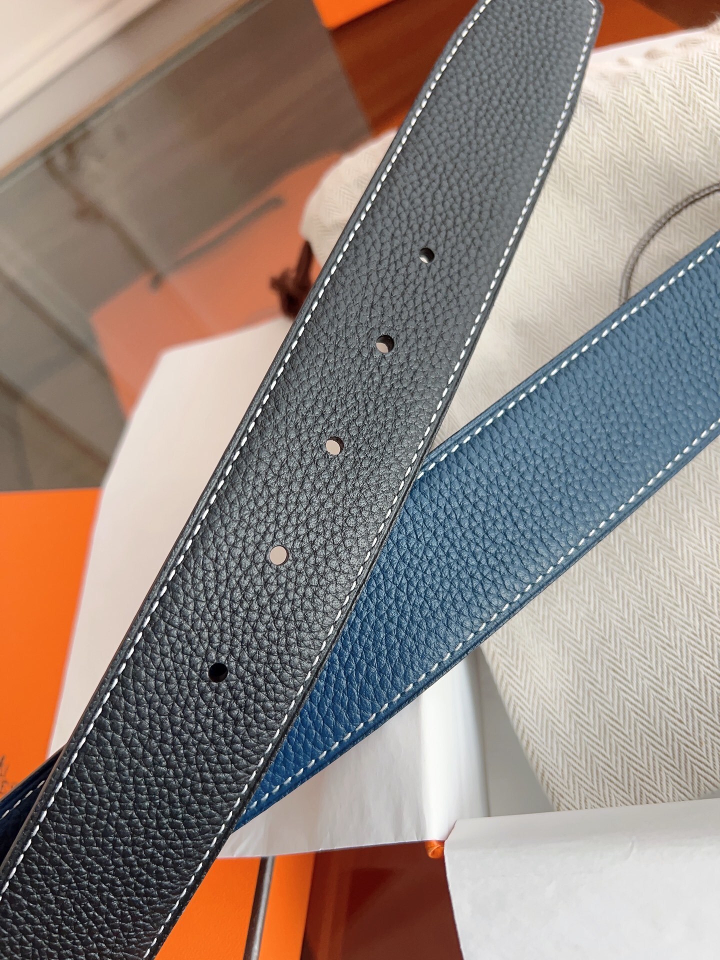 Luxury Black Pebbled Leather Belt with Gold Horsebit H Buckle