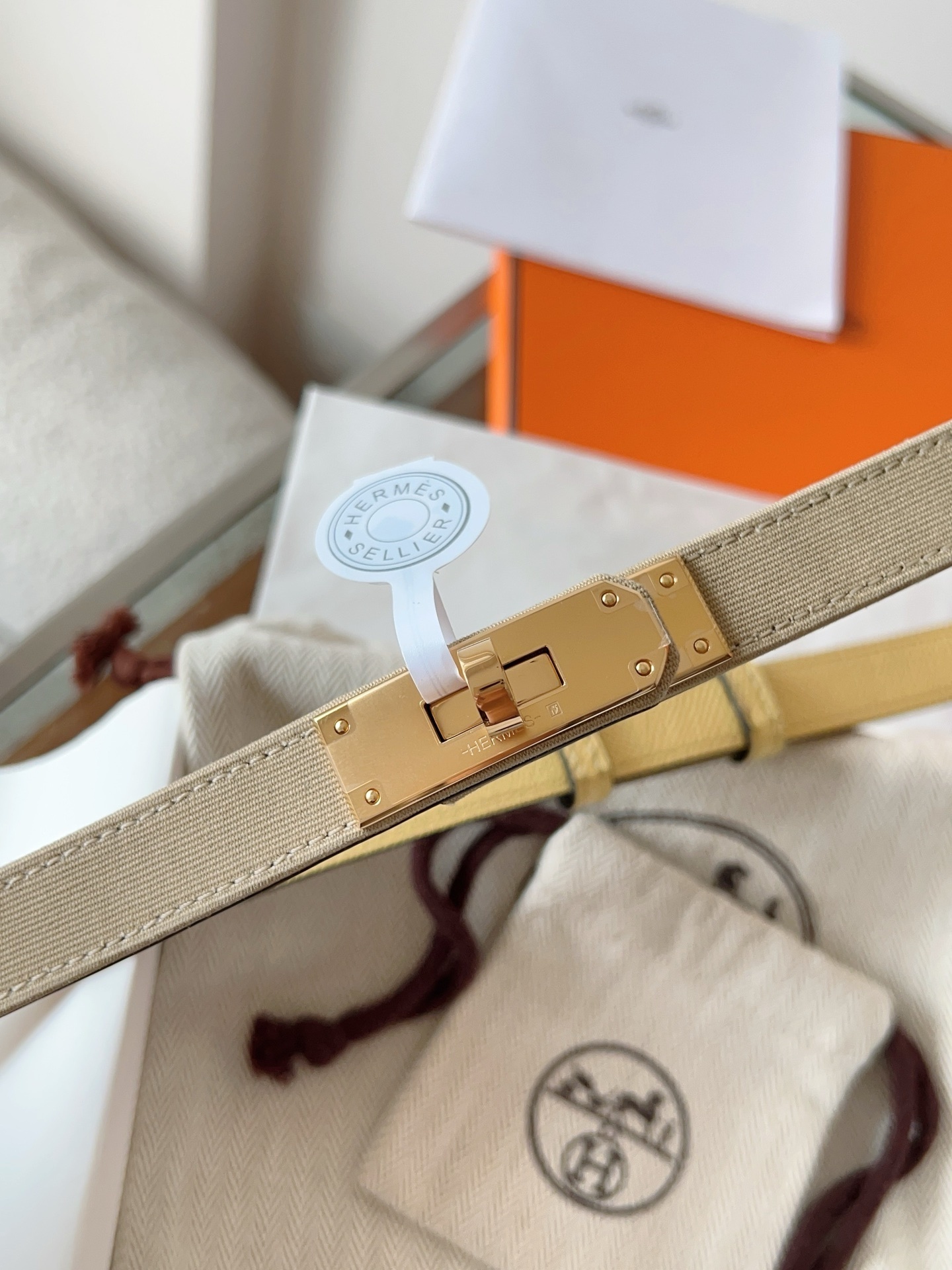 Hermès Kelly 18 Belt Beige Epsom Leather with Gold Hardware