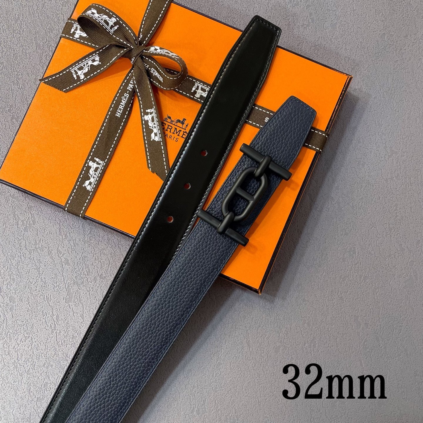 Men's Luxury Reversible Leather Belt with Matte Black Buckle