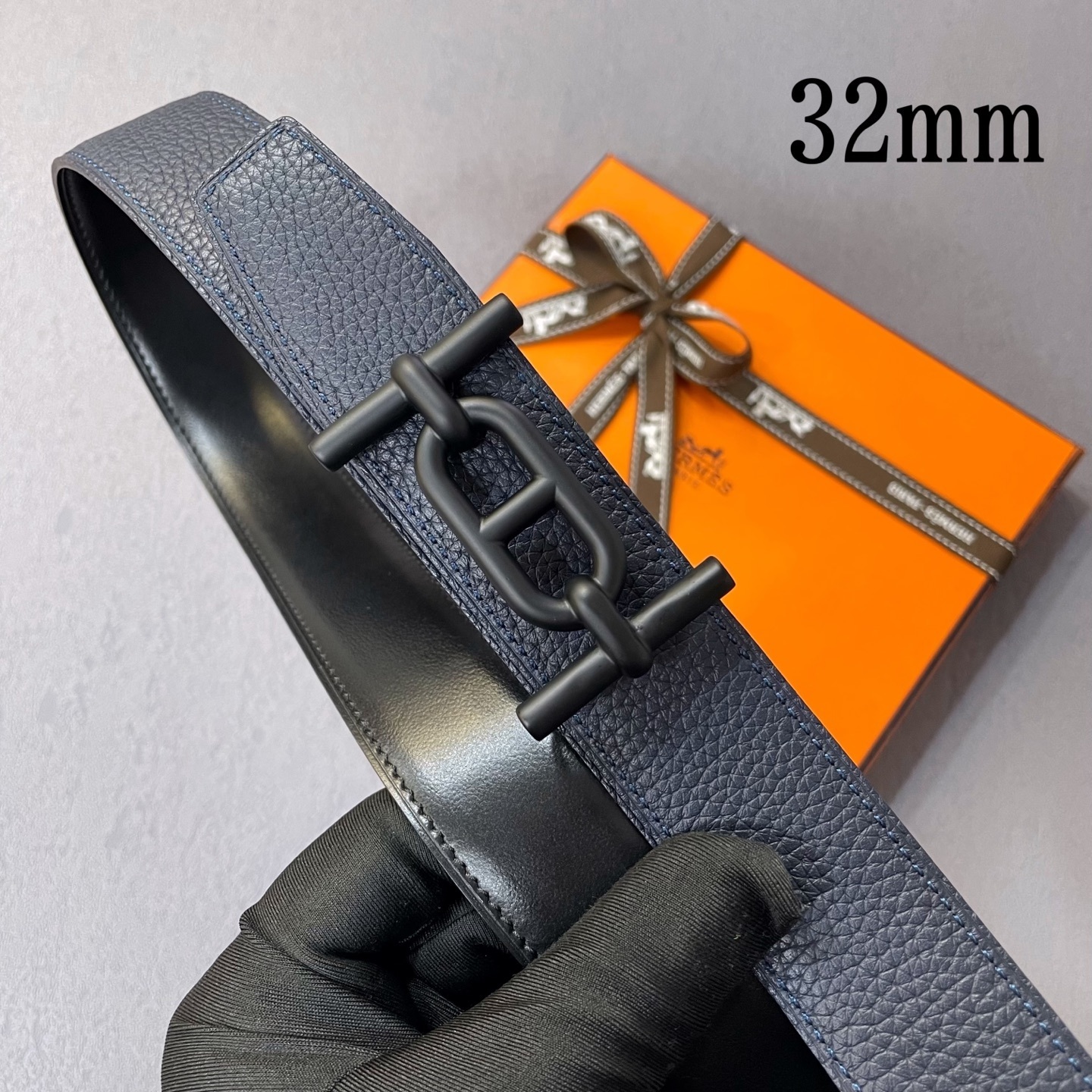 Men's Luxury Reversible Leather Belt with Matte Black Buckle