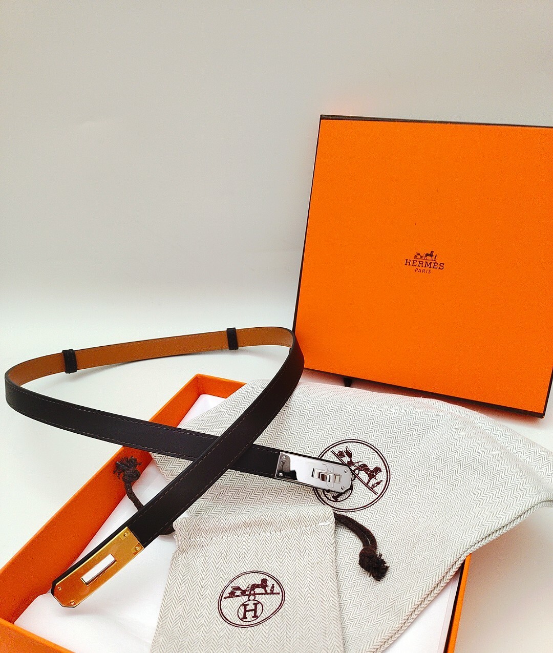 Hermes Kelly Adjustable Women’s Leather Belt – Iconic Luxury Style