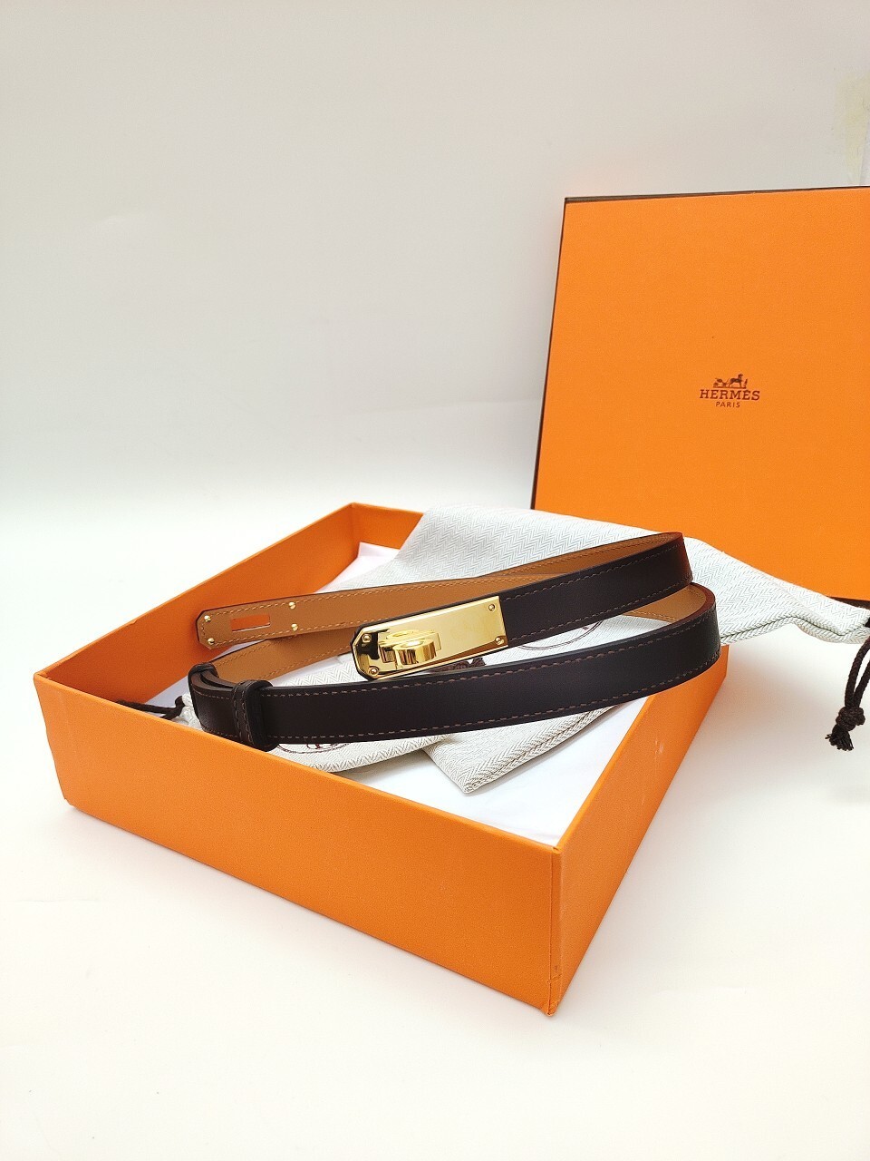 Hermès Kelly 18 Belt – Dark Brown Leather with Gold Hardware