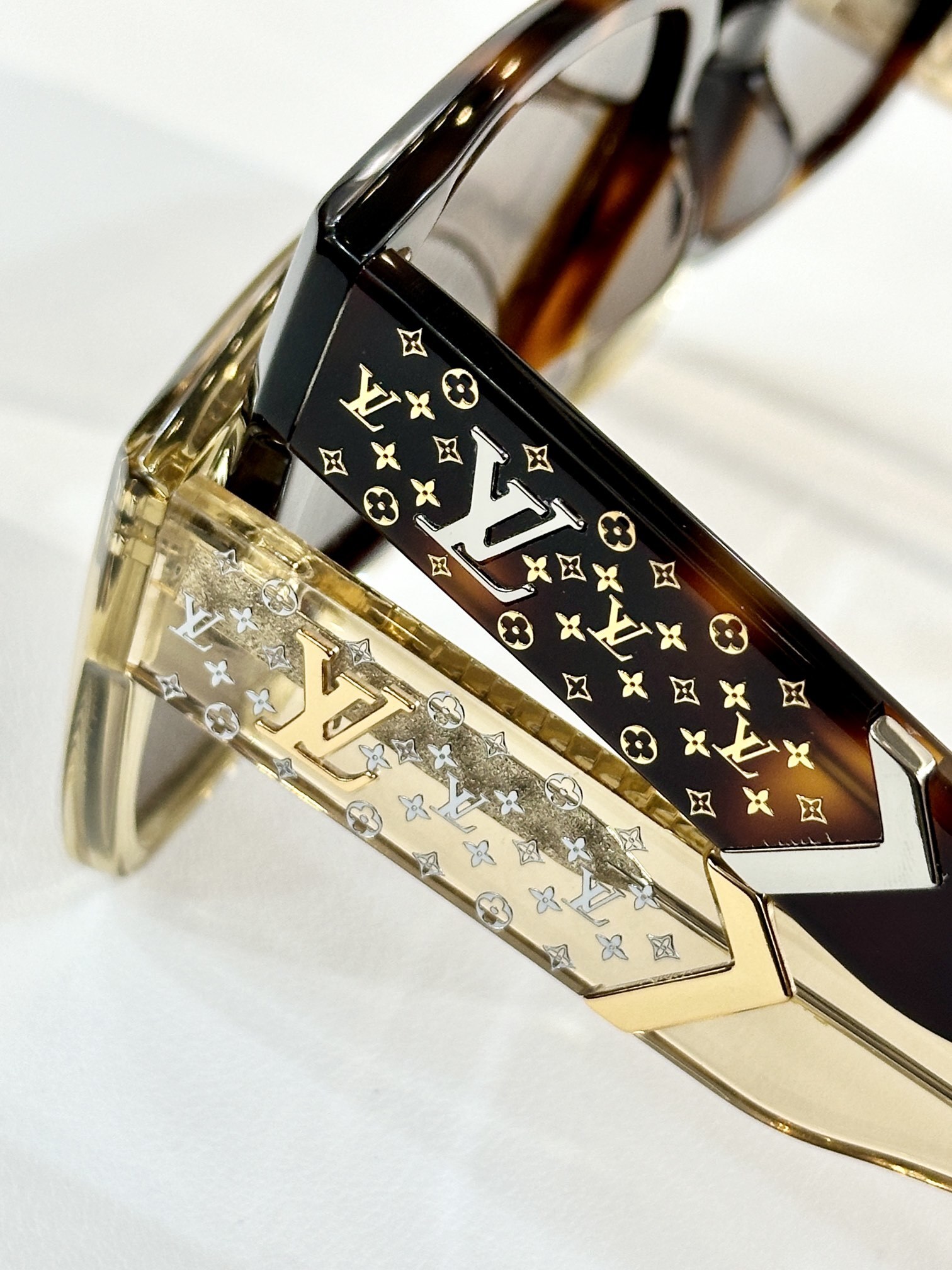 Louis Vuitton Women's Oversized Monogram Sunglasses - Dusty Rose