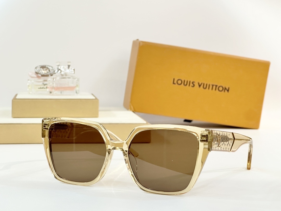 Louis Vuitton Women's Oversized Monogram Sunglasses - Dusty Rose