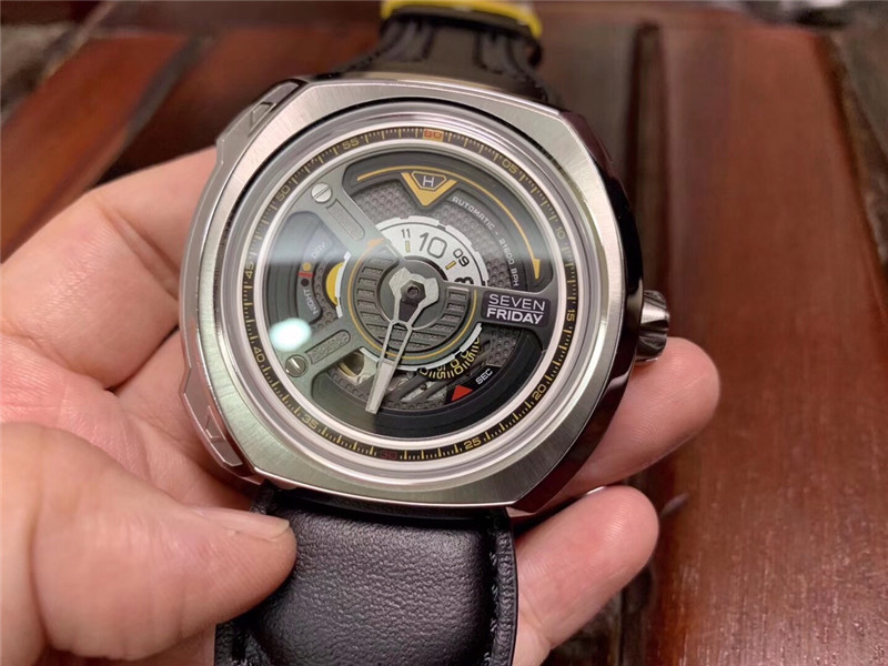 SevenFriday Men’s Watch Blade Power Reserve Black Genuine