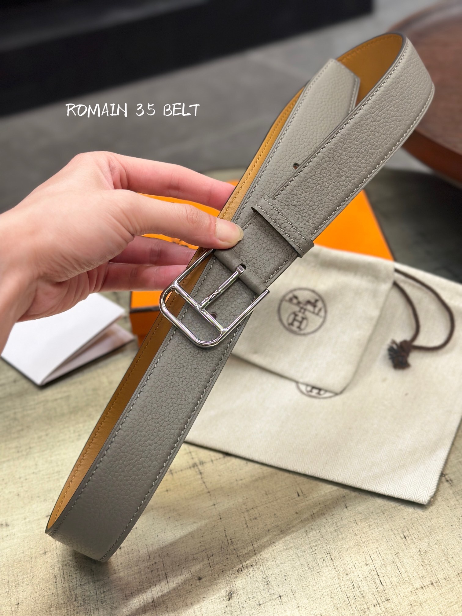 Hermès Romain 35 Belt in Grey Leather with Silver Buckle