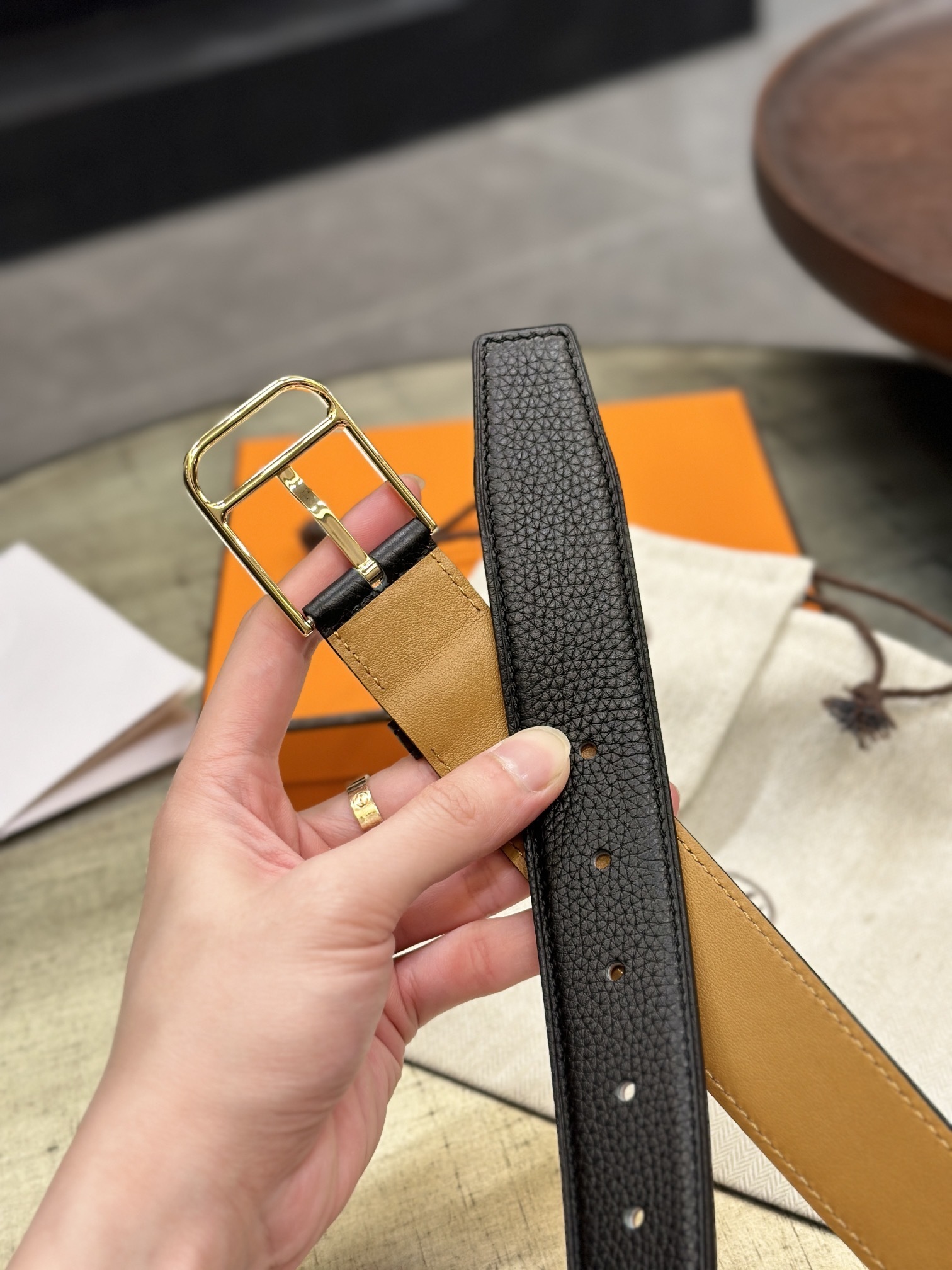 Luxury Hermès Romain 35 Leather Belt - Black with Gold Buckle