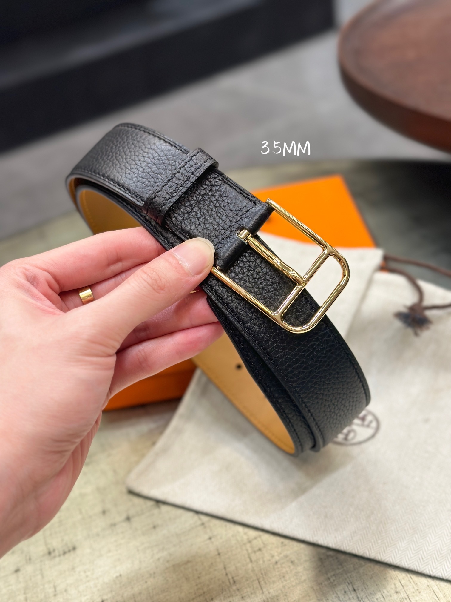 Luxury Hermès Romain 35 Leather Belt - Black with Gold Buckle