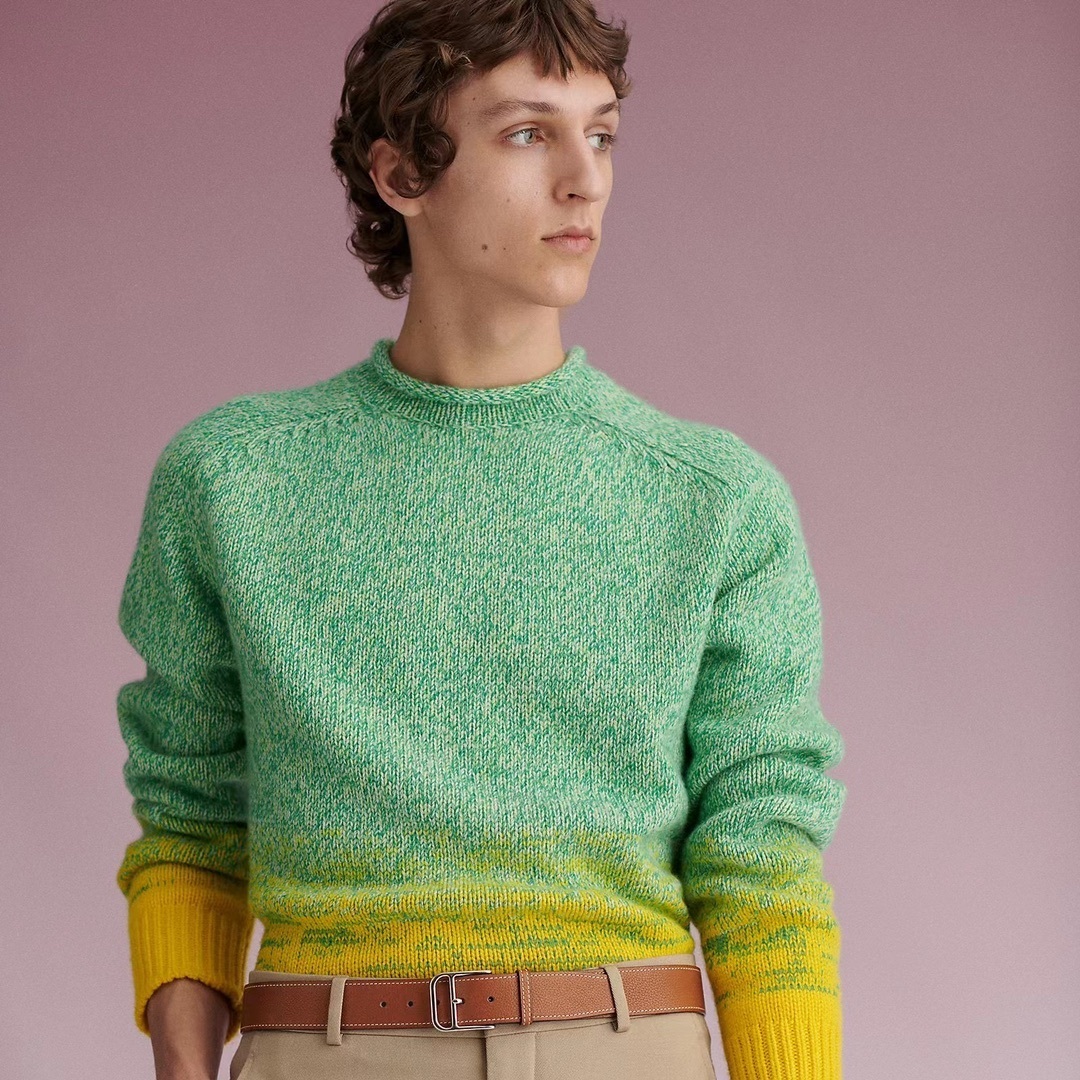 Men’s Green and Yellow Gradient Ombré Crew Neck Sweater