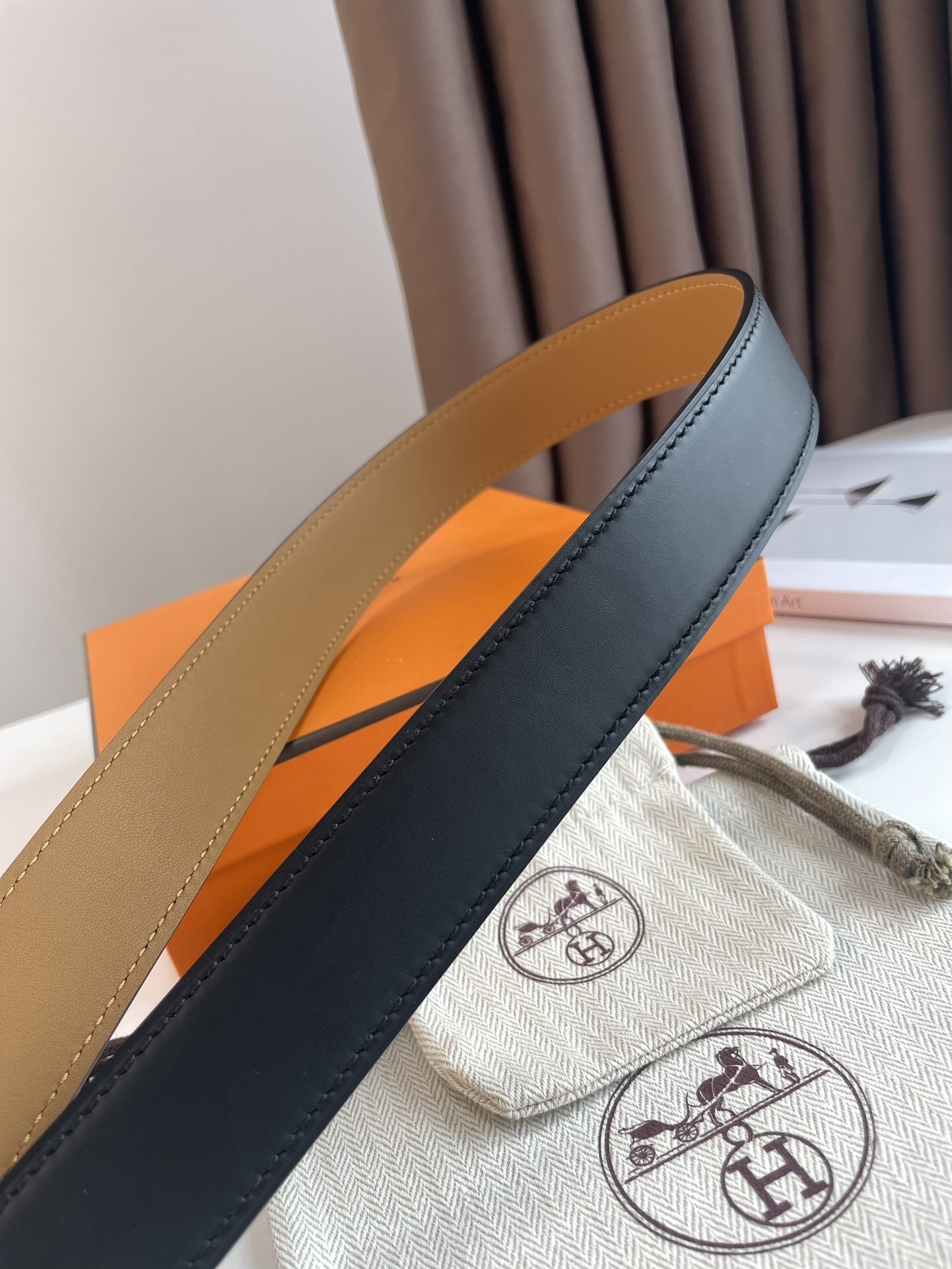 Luxury Reversible Leather Belt for Men - Black & Tan Silver Buckle