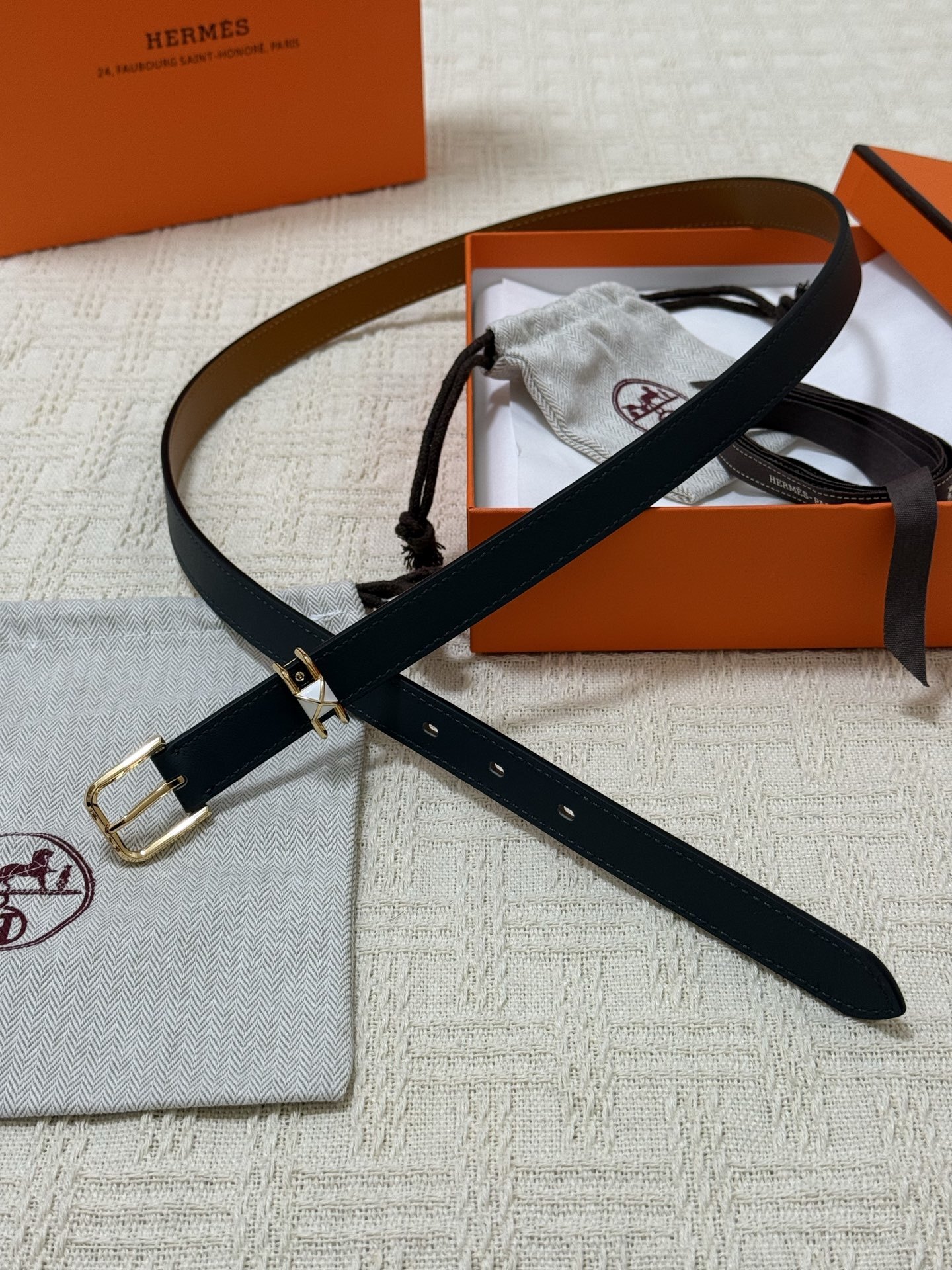 Luxury Hermes Leather Belt for Women - Gold Buckle Black/Brown