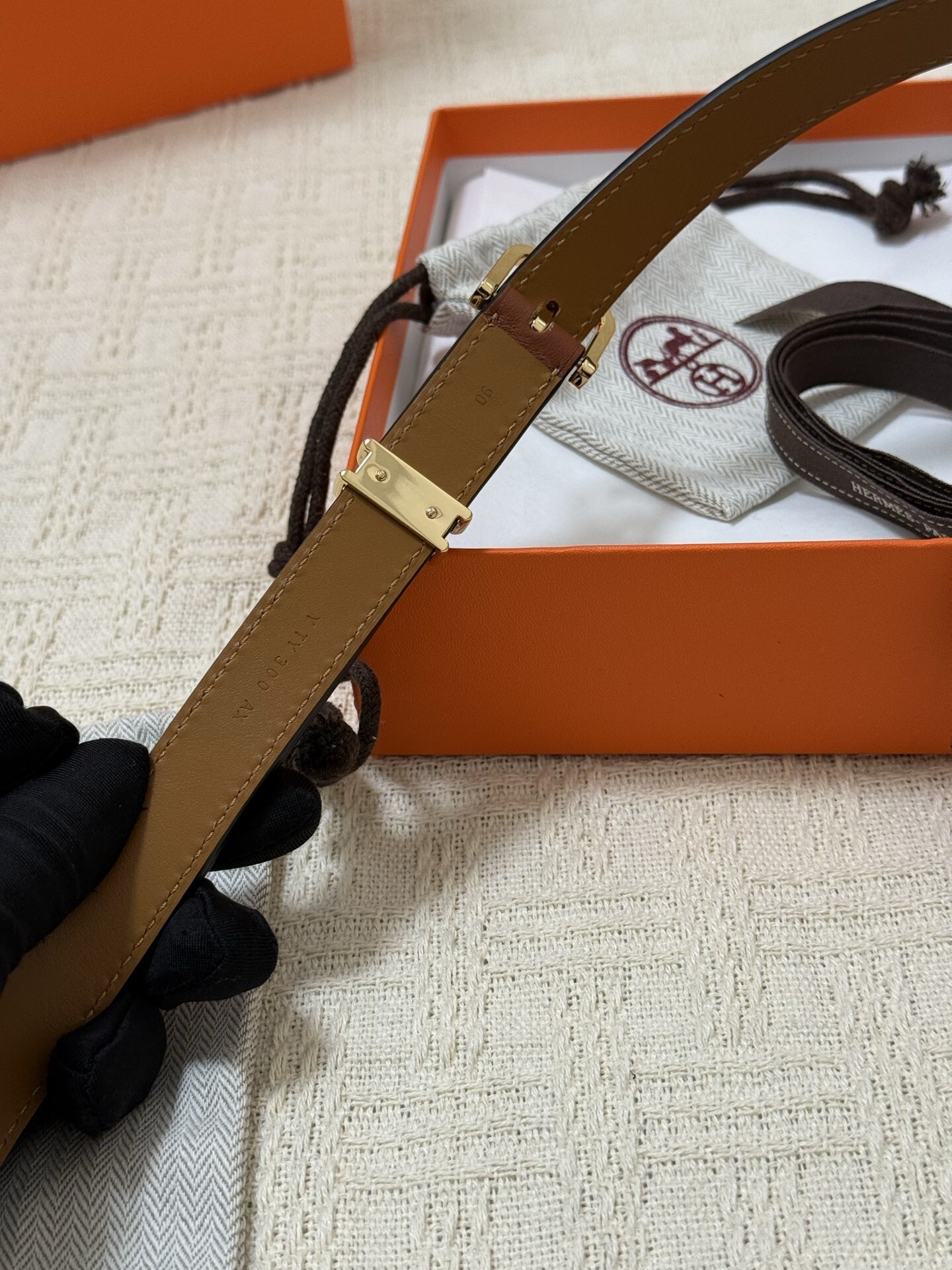 Luxury Hermes Leather Belt for Women - Gold Buckle Black/Brown