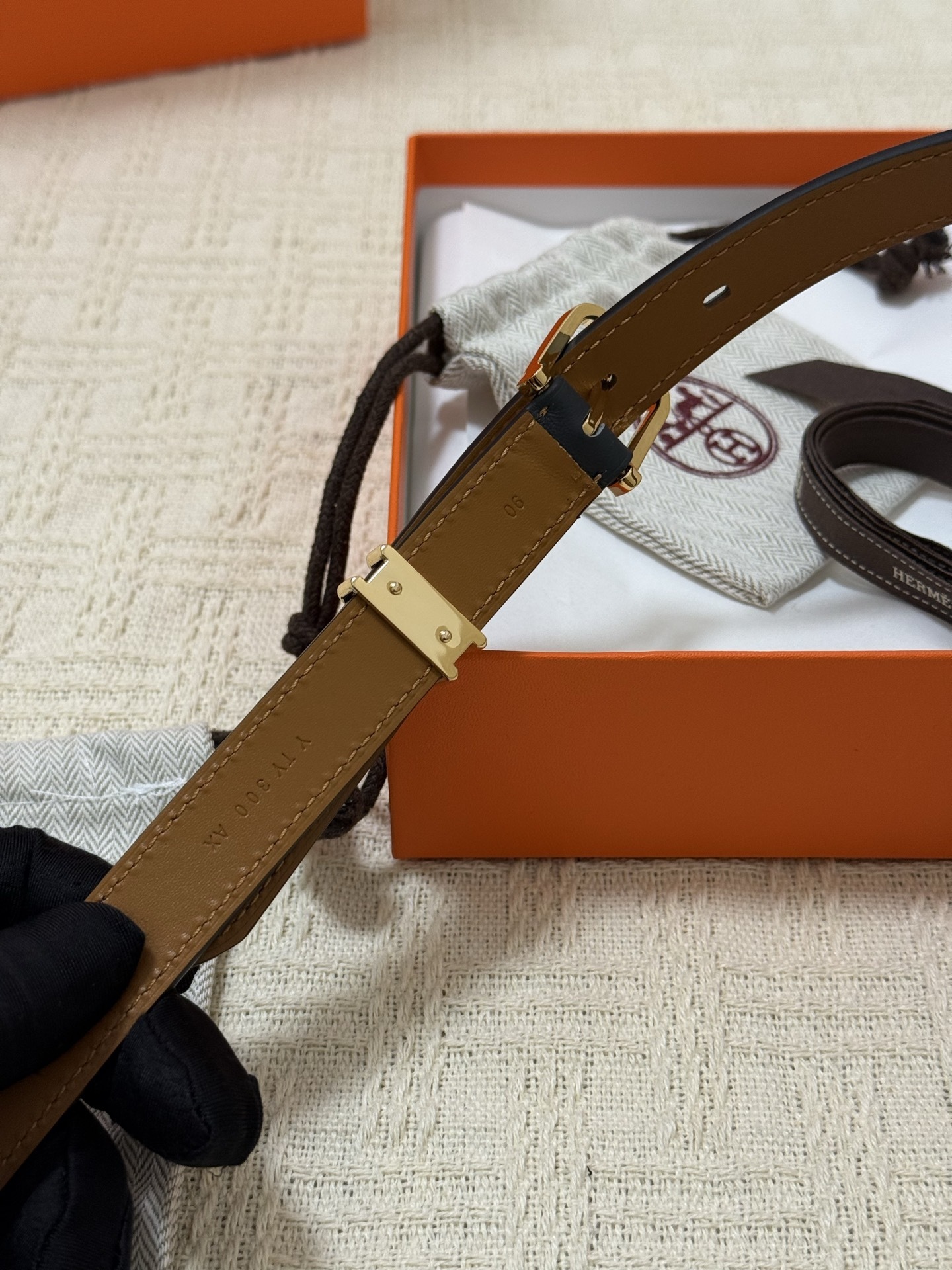 Luxury Hermes Leather Belt for Women - Gold Buckle Black/Brown