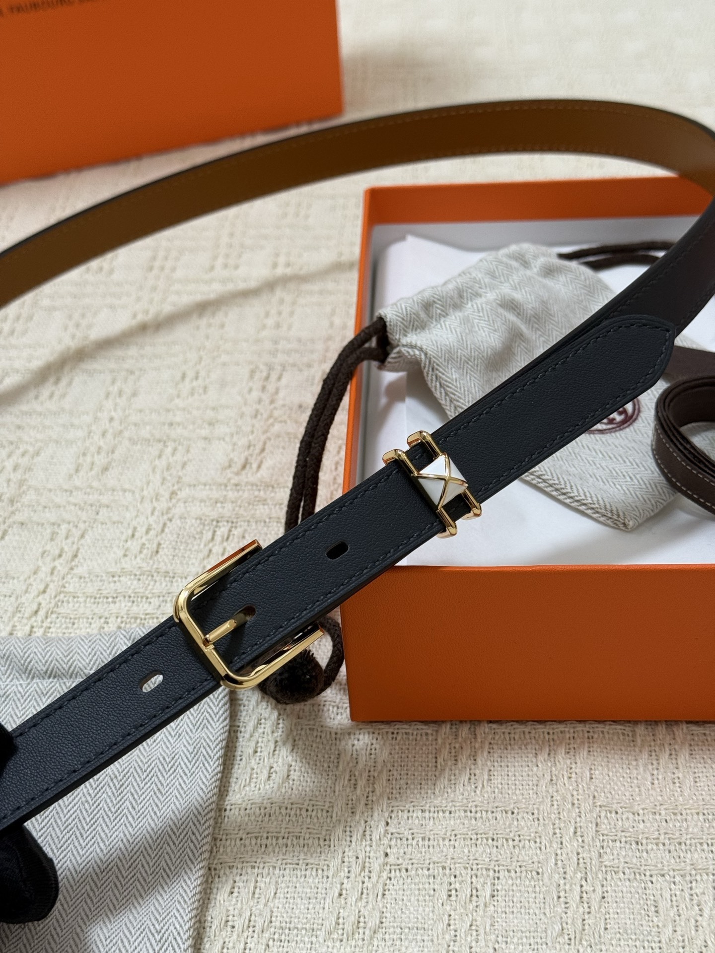 Luxury Hermes Leather Belt for Women - Gold Buckle Black/Brown