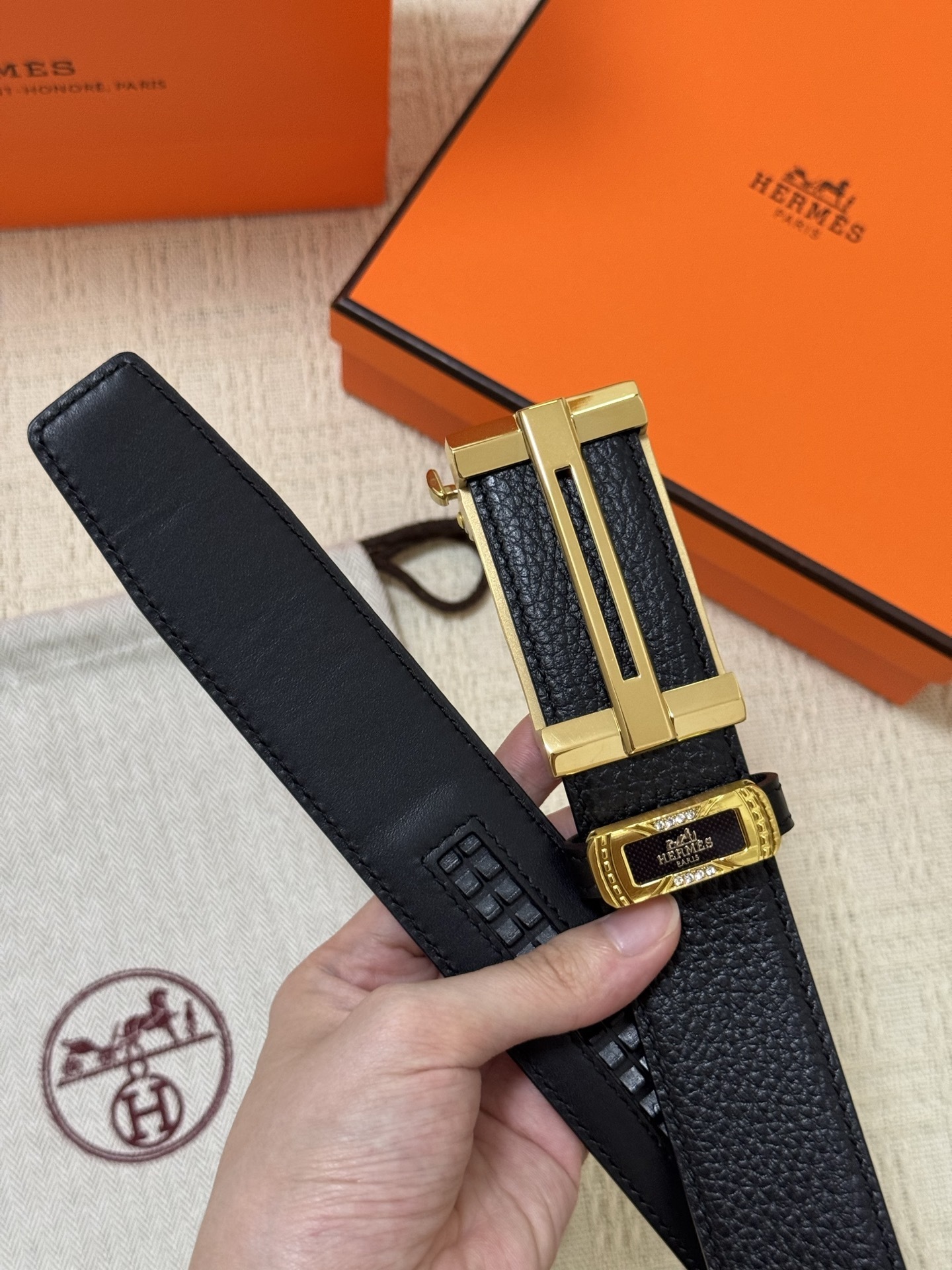 Hermes Men's Black Pebbled Leather Belt with Gold Buckle - Luxury Gift