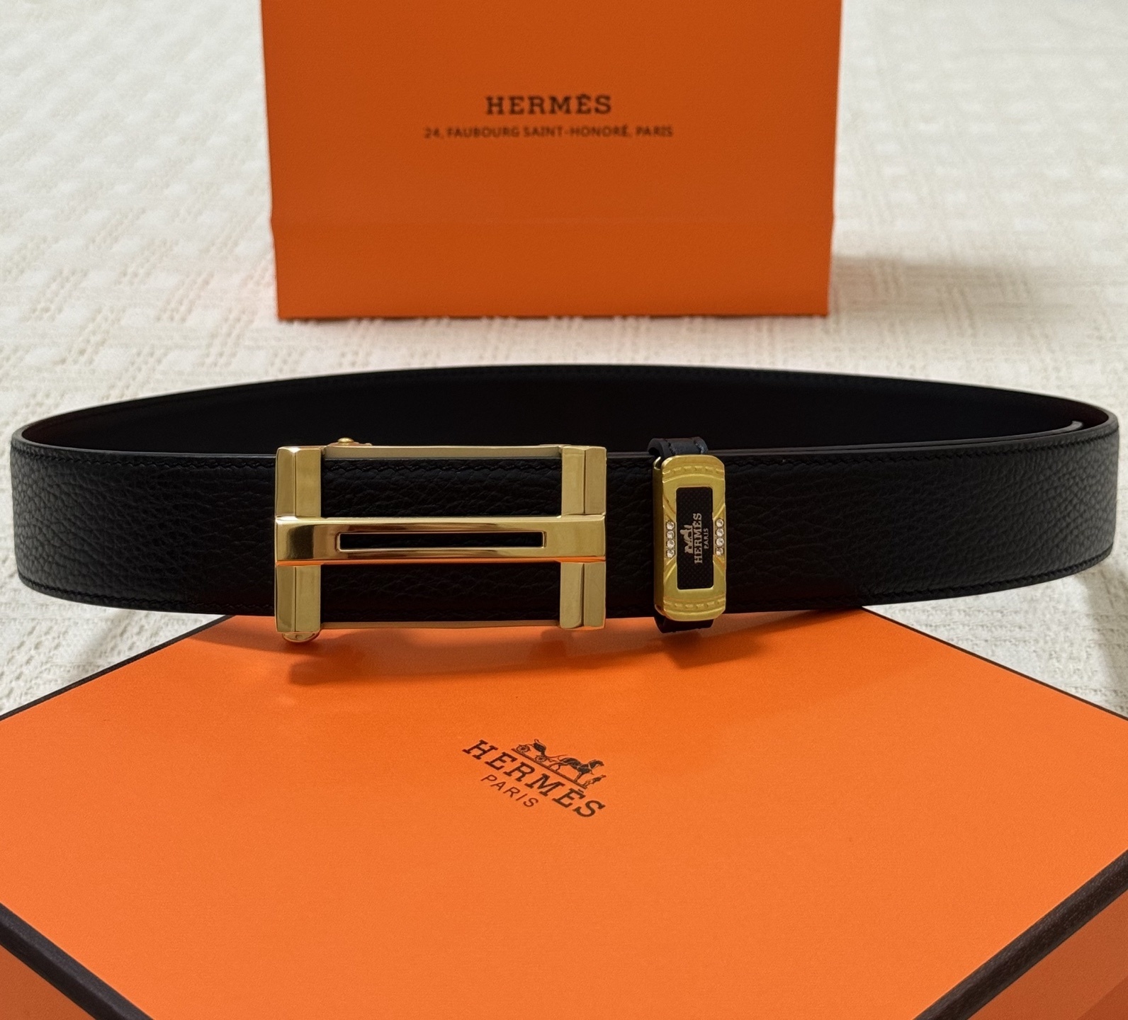 Hermes Men's Black Pebbled Leather Belt with Gold Buckle - Luxury Gift