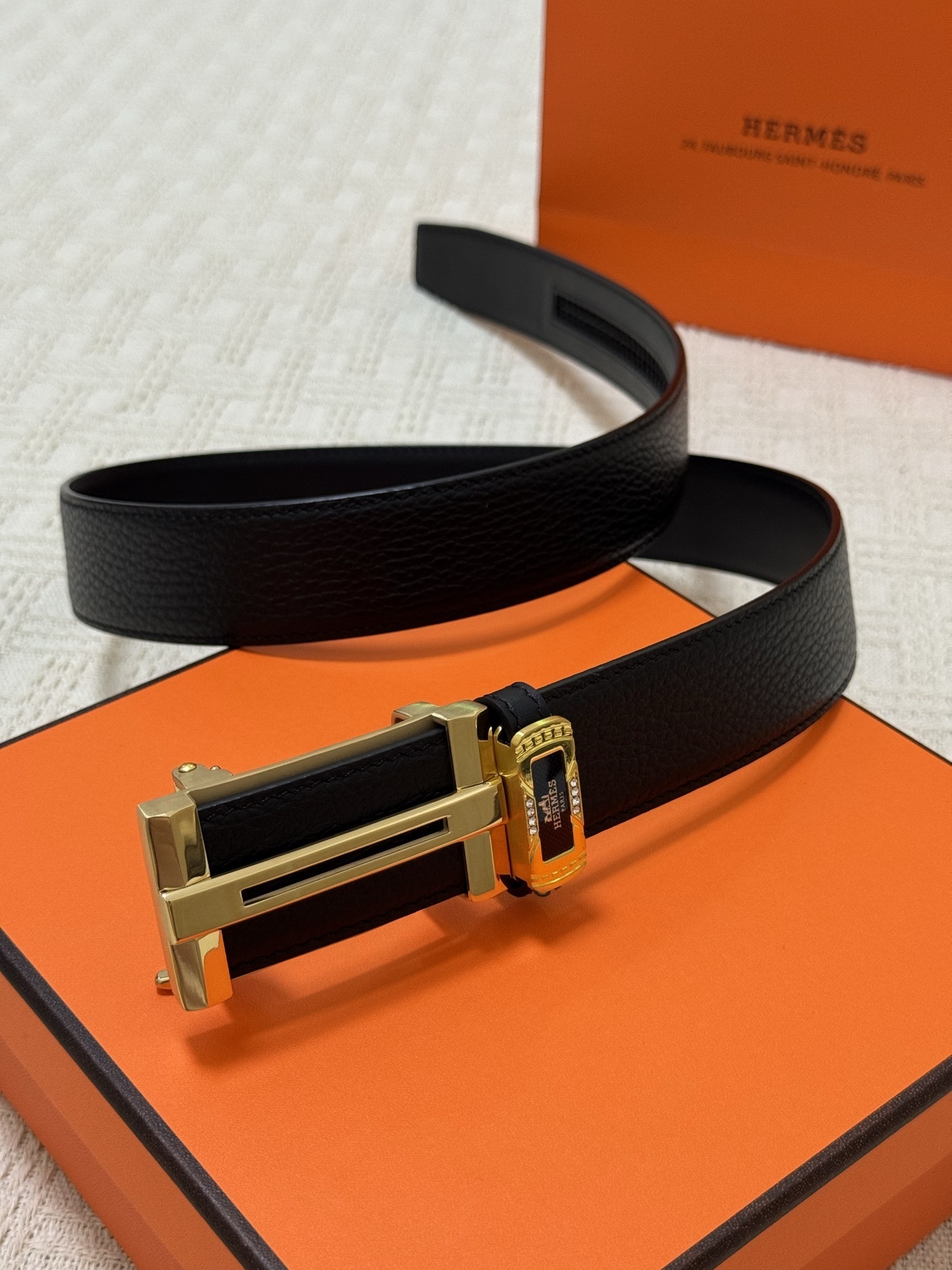 Hermes Men's Black Pebbled Leather Belt with Gold Buckle - Luxury Gift