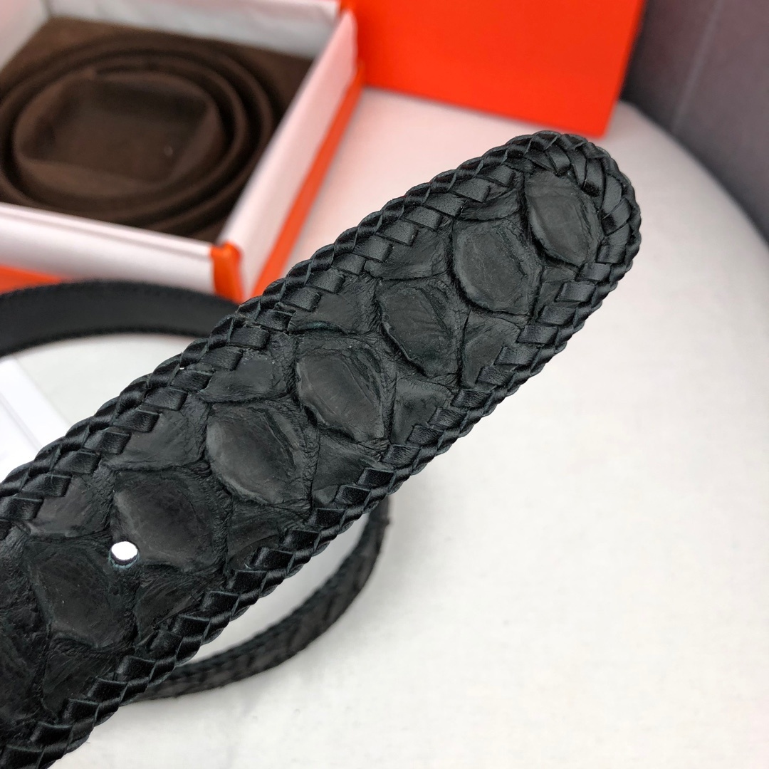 Hermes Men's Black Textured Crocodile Belt with Silver H Buckle