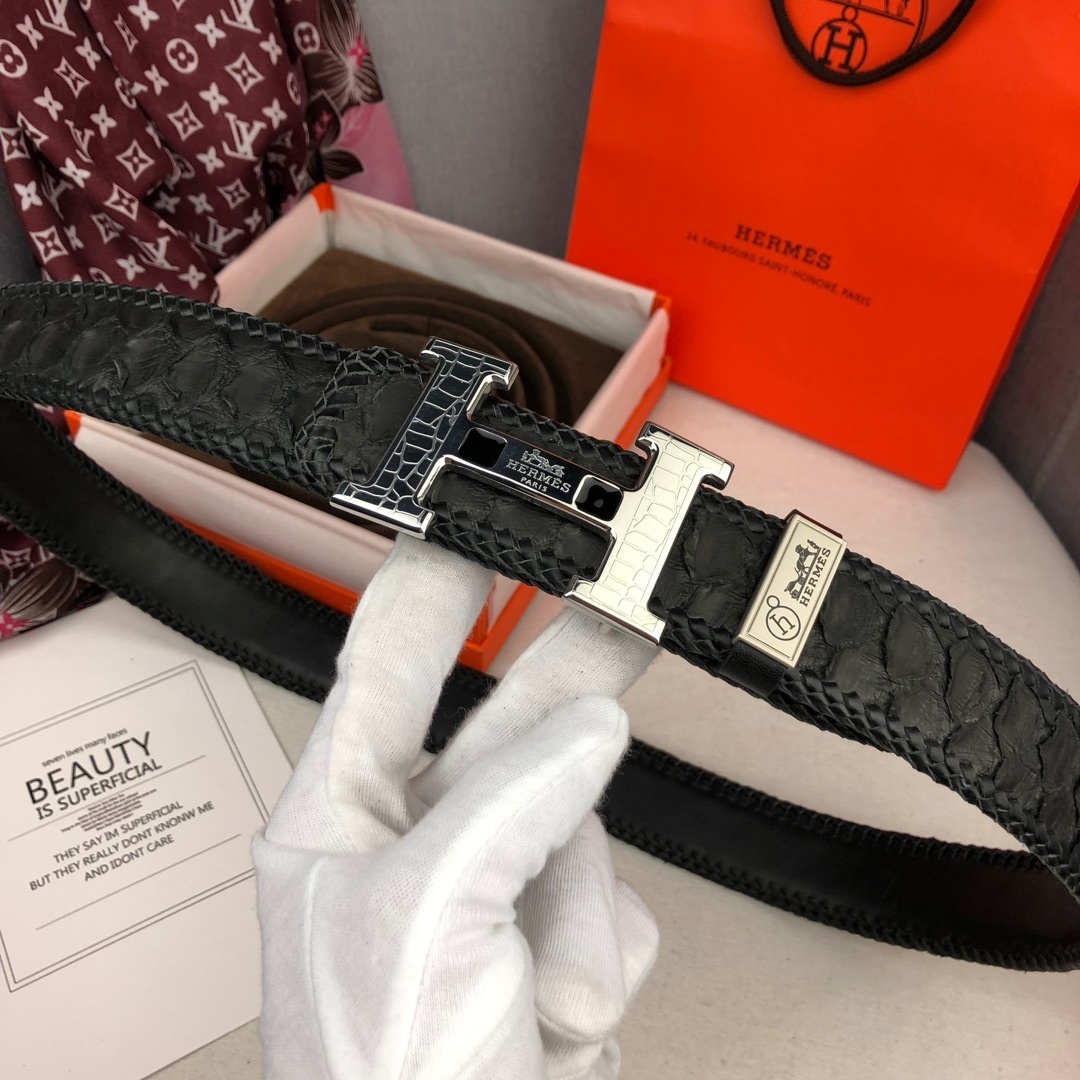 Hermes Men's Black Textured Crocodile Belt with Silver H Buckle