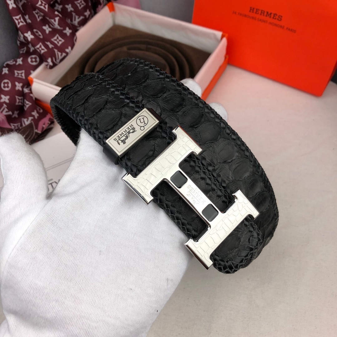 Hermes Men's Black Textured Crocodile Belt with Silver H Buckle