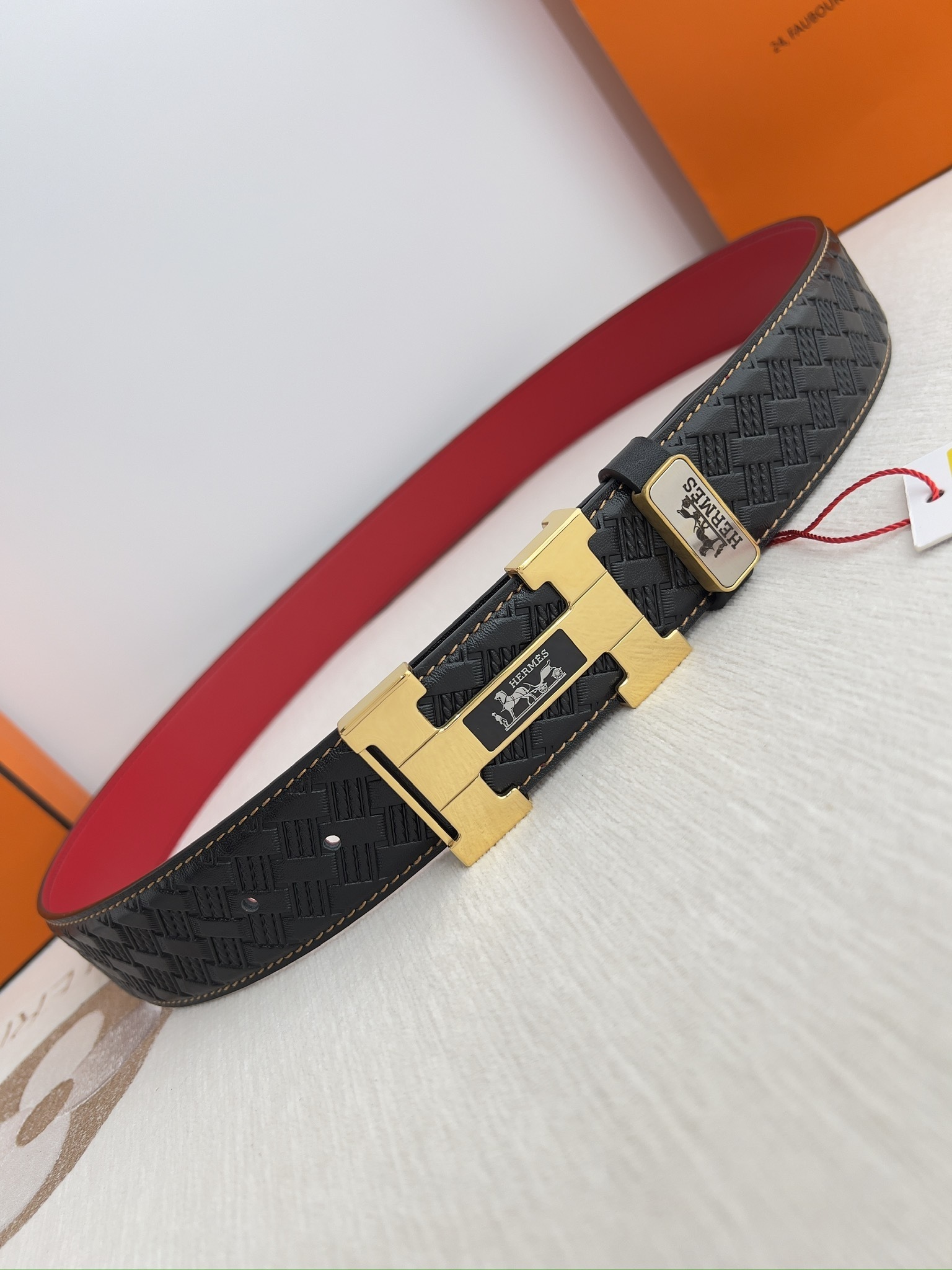 Hermès Men's Black Textured Leather Belt - Iconic Silver H Buckle