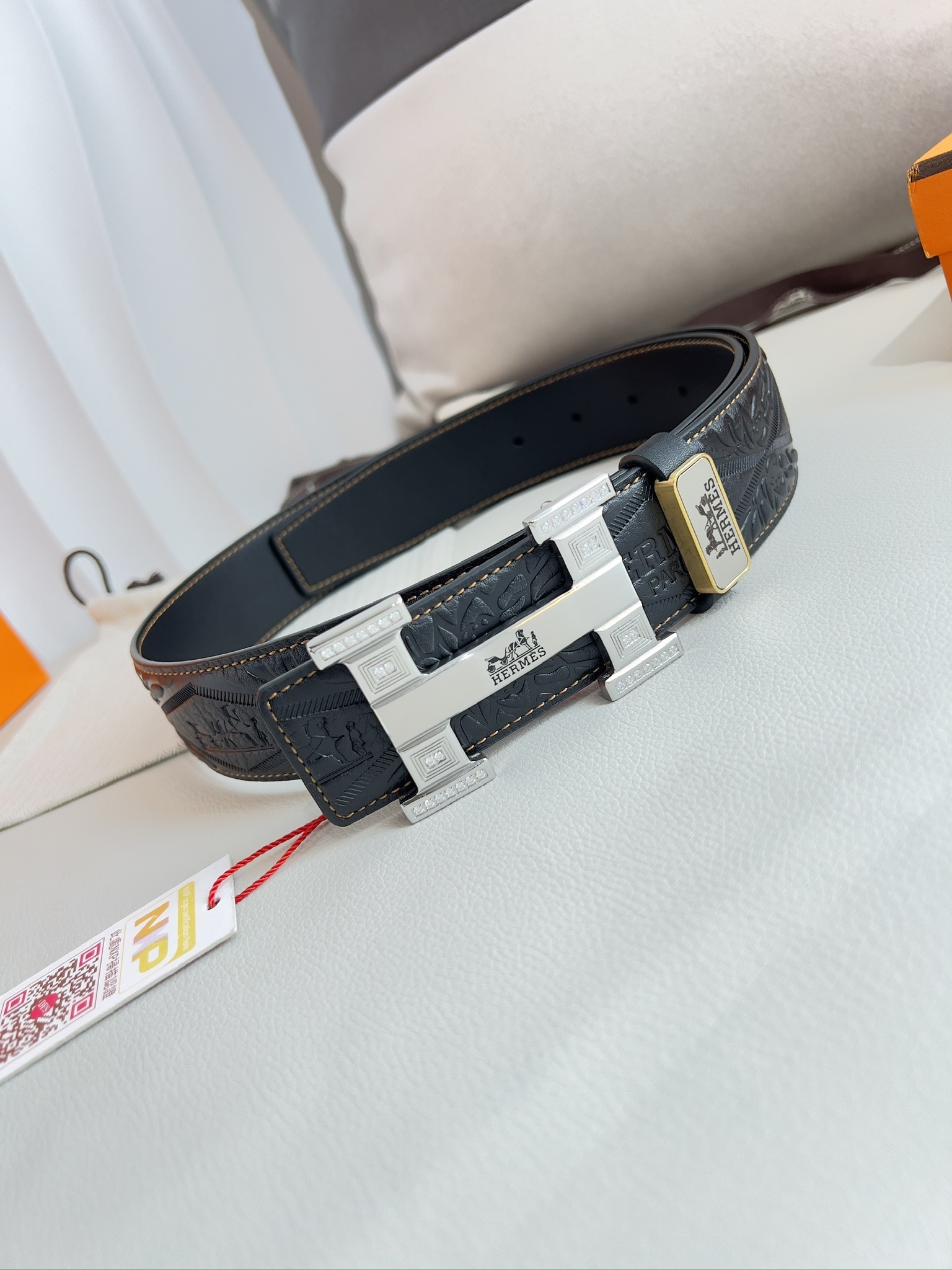 Hermès Black Embossed Leather Belt - Gold H Buckle with Crystals