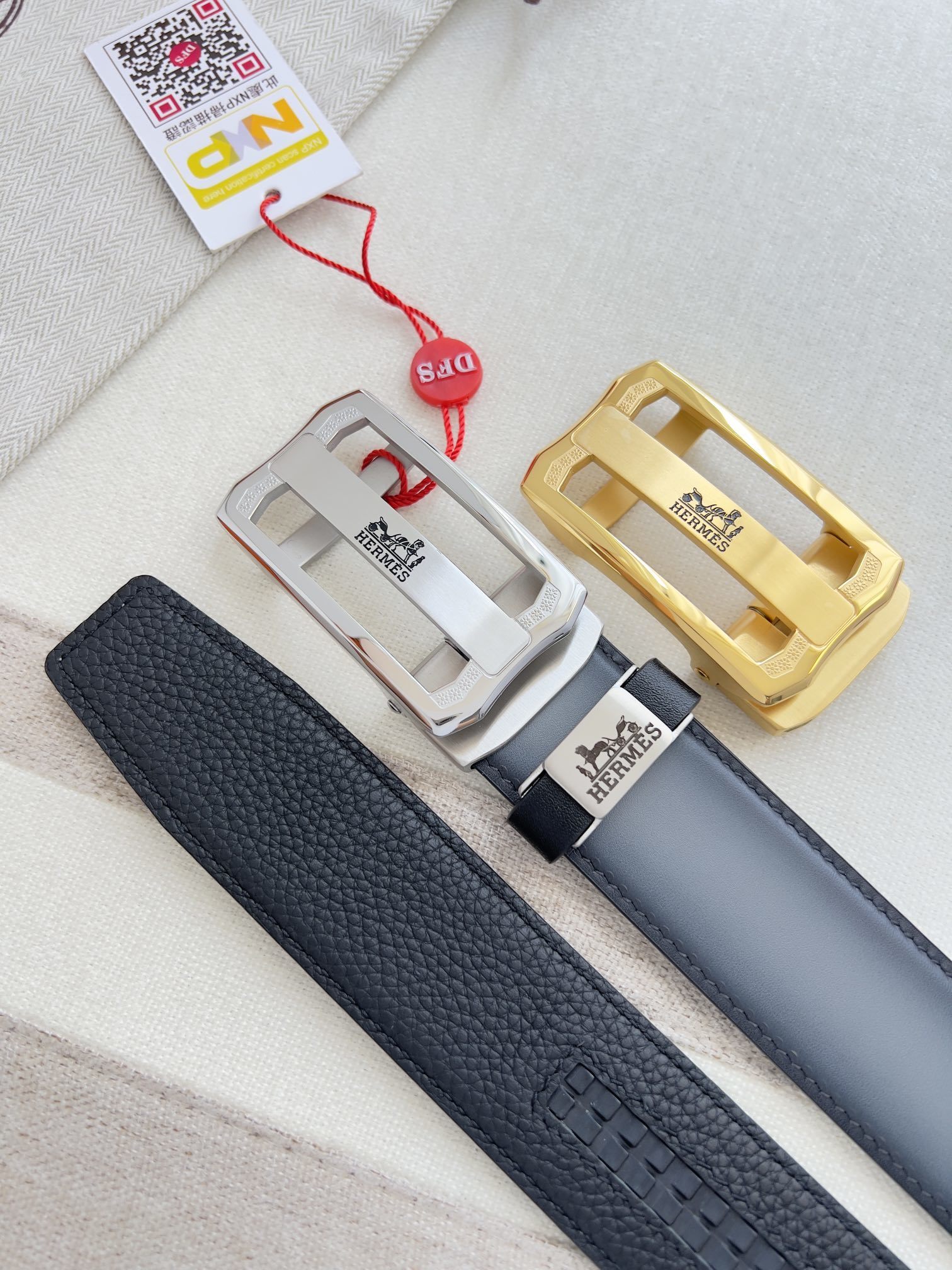 Luxury Hermès Men's Leather Belt with Silver Automatic Buckle