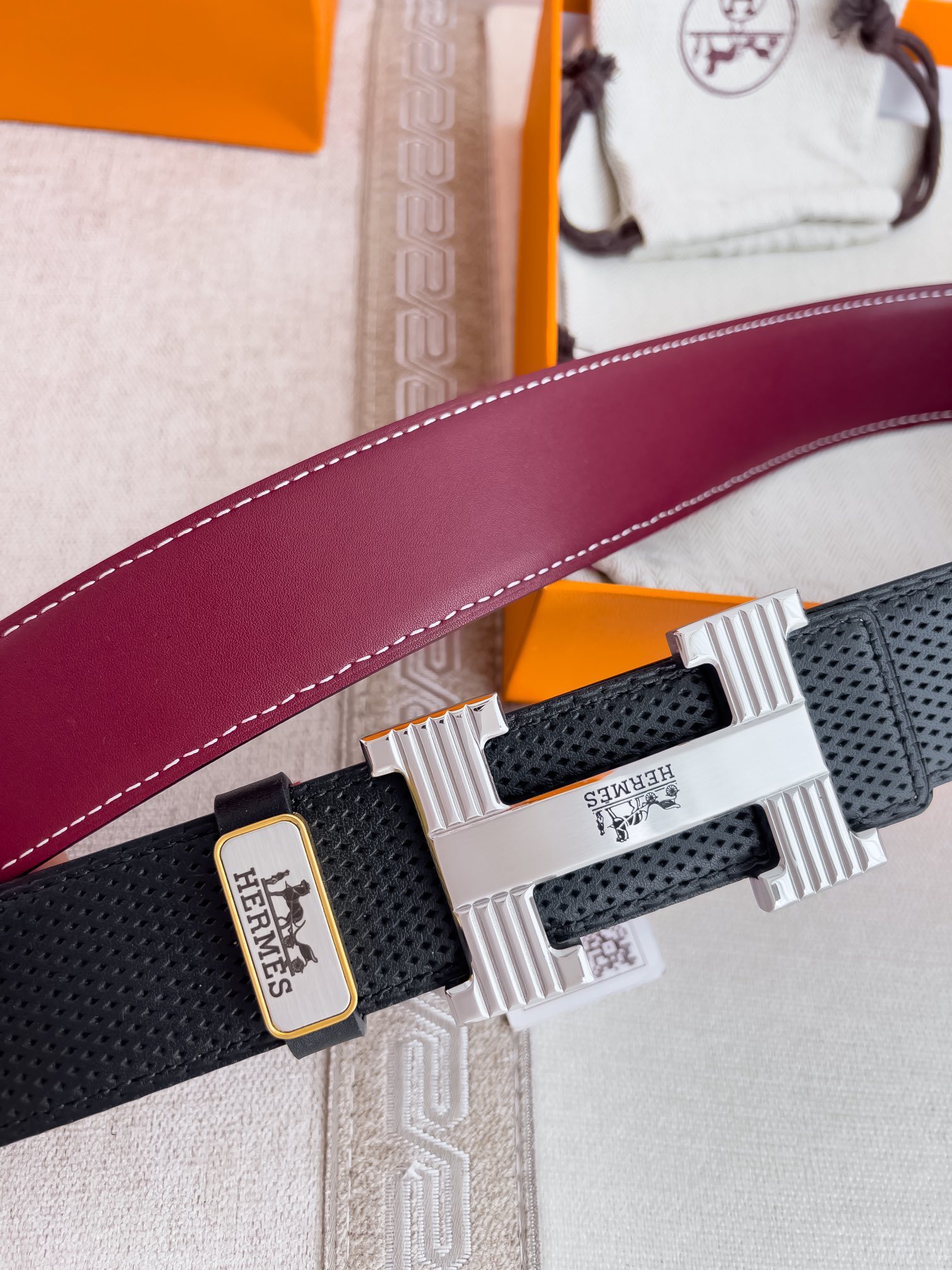 Hermès Reversible Leather Belt with Silver Grooved H Buckle