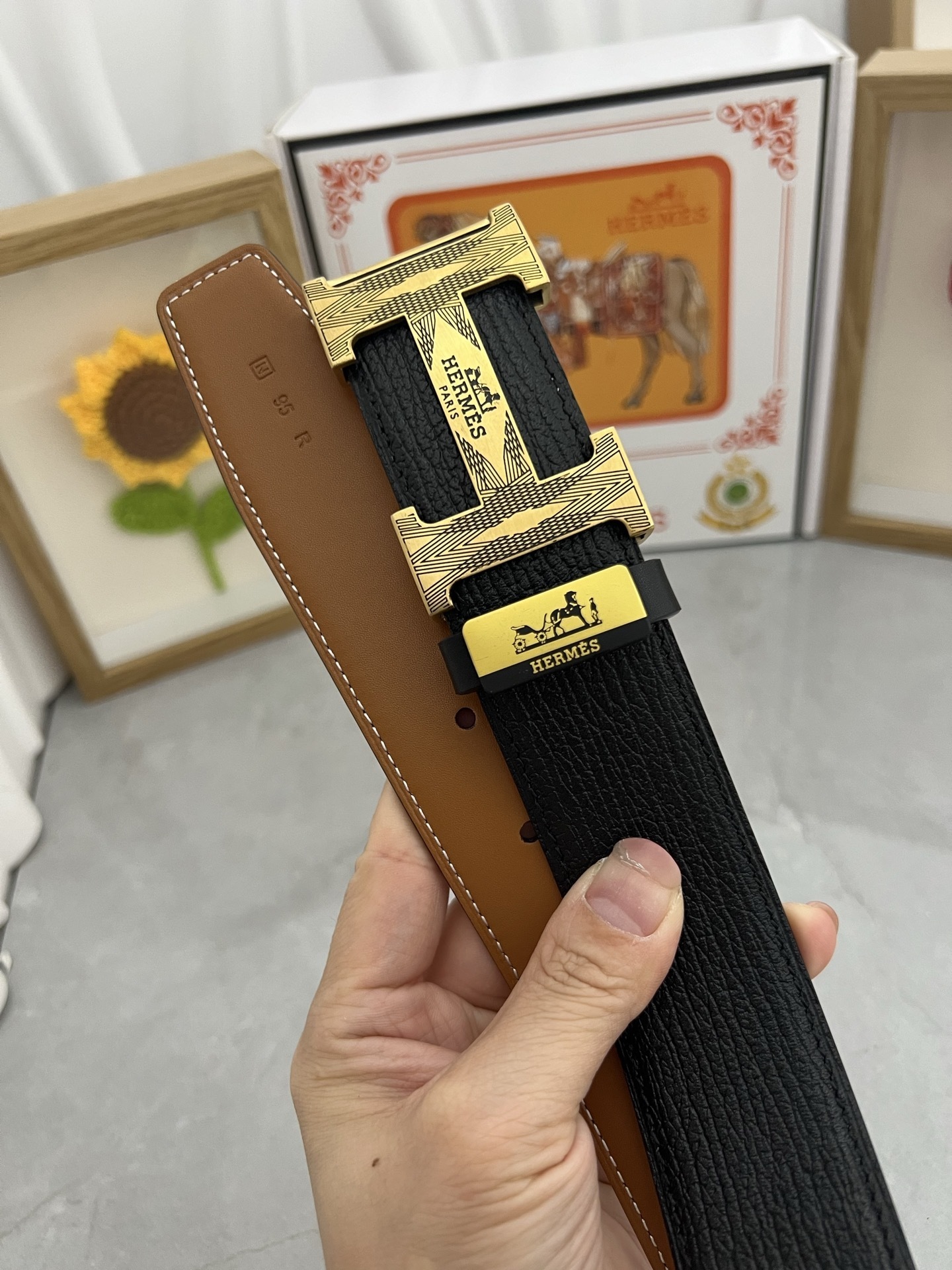 Hermes Men's Reversible Leather Belt with Engraved H Buckle