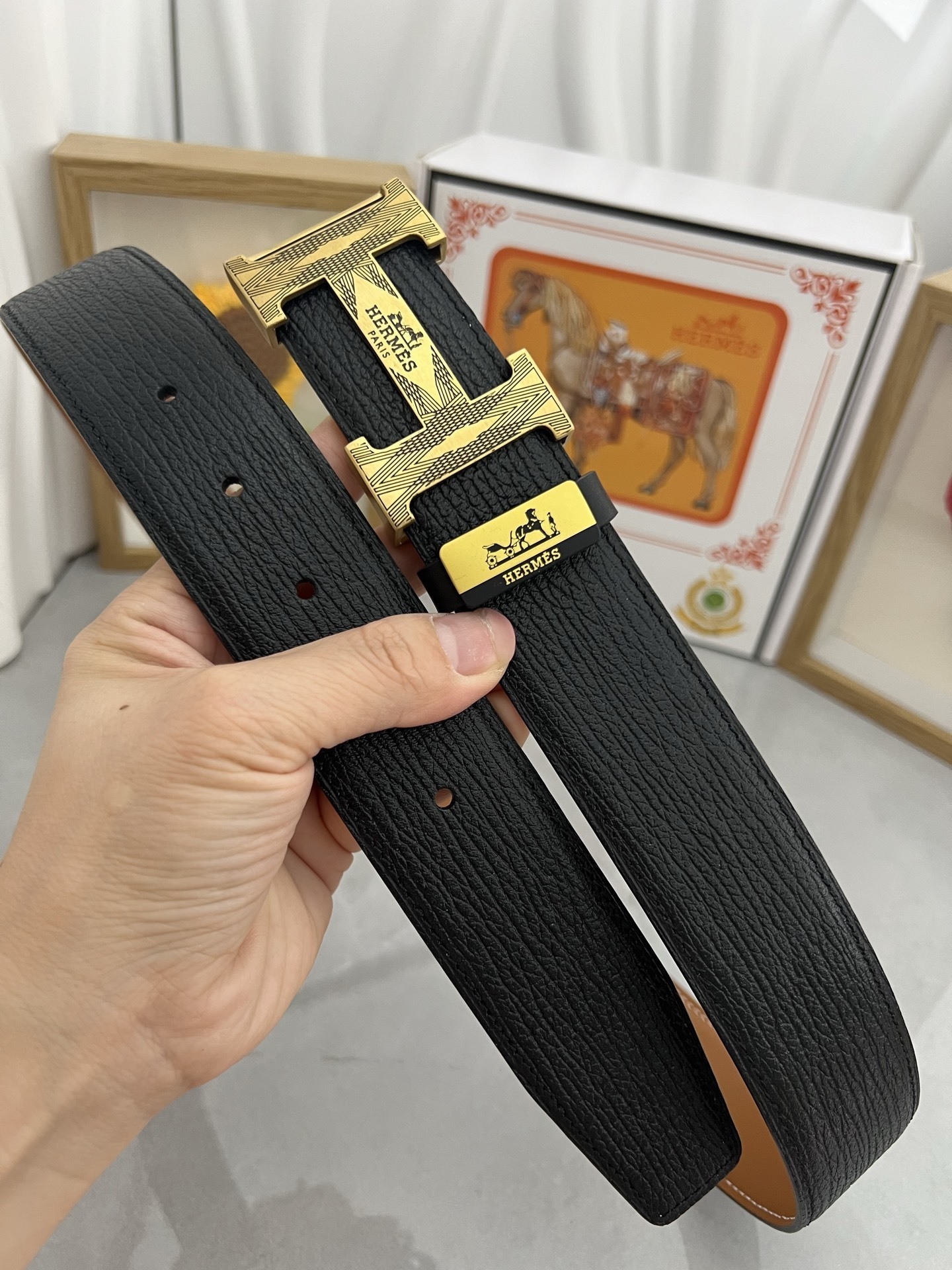 Hermes Men's Reversible Leather Belt with Engraved H Buckle
