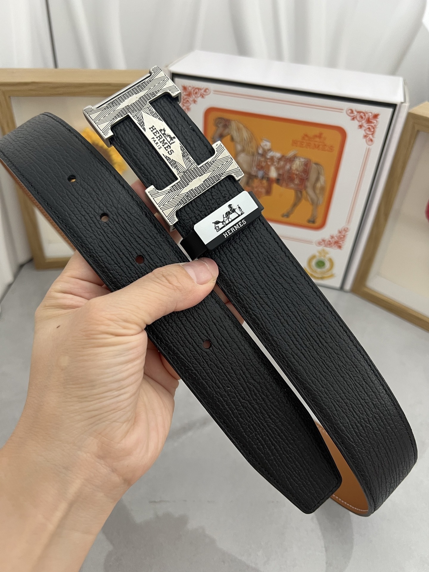 Hermes Men's Reversible Leather Belt with Engraved H Buckle