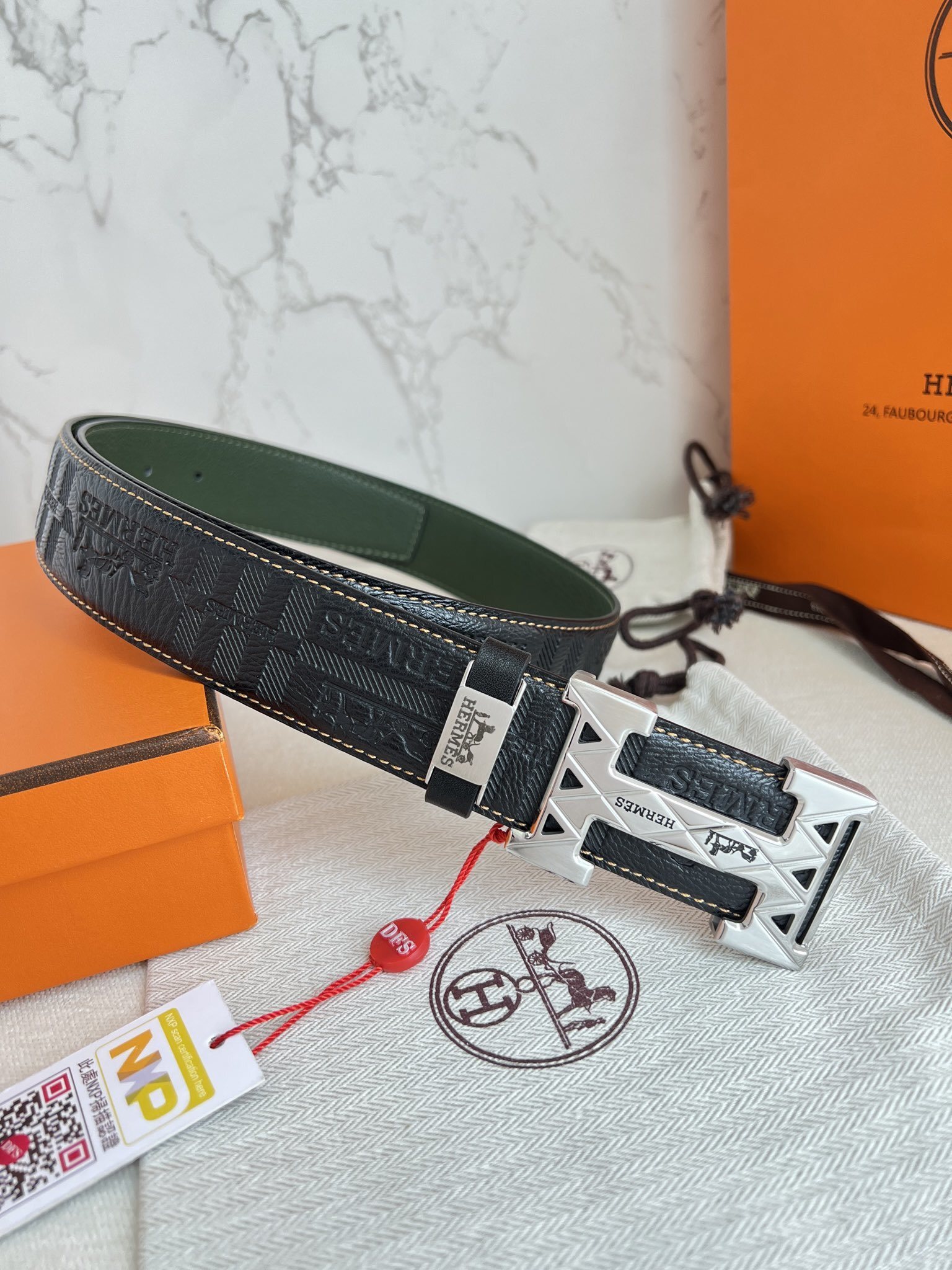 Hermes Premium Men’s Leather Belt – Embossed Design & Silver H Buckle