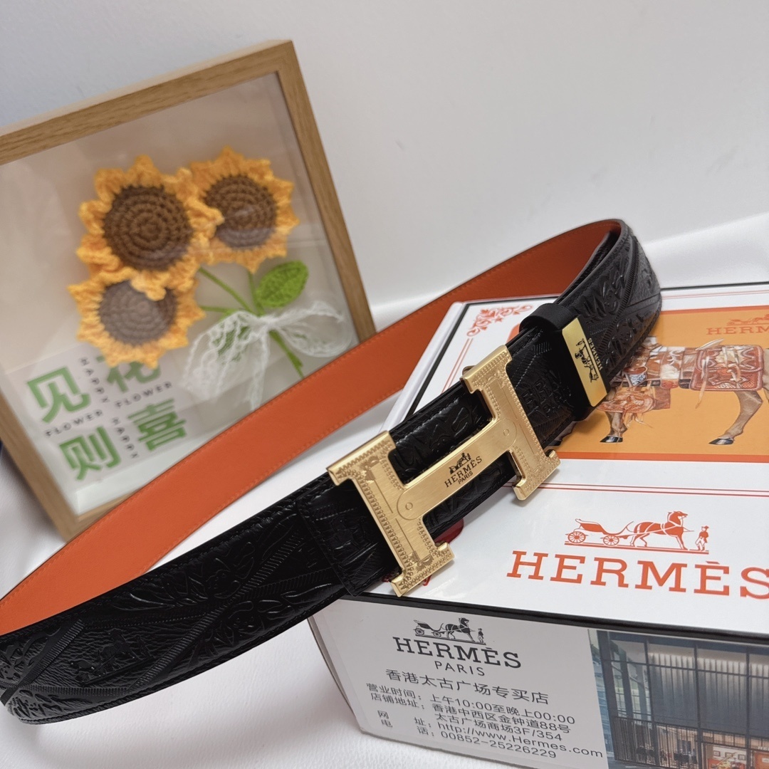 Hermes Luxury Reversible Embossed Leather Belt with Gold H Buckle