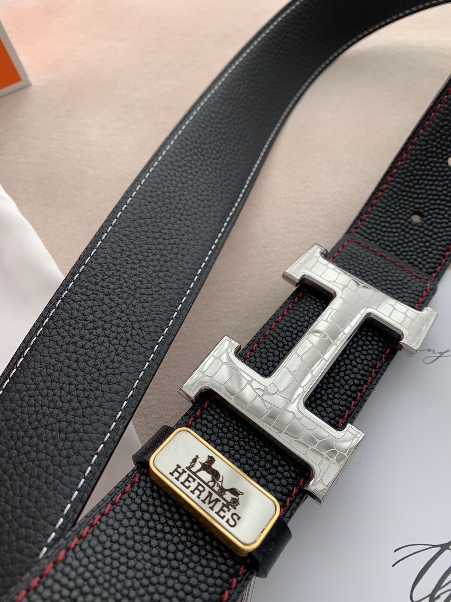 Hermès Men's Luxury Black Leather Belt - Silver Textured H Buckle