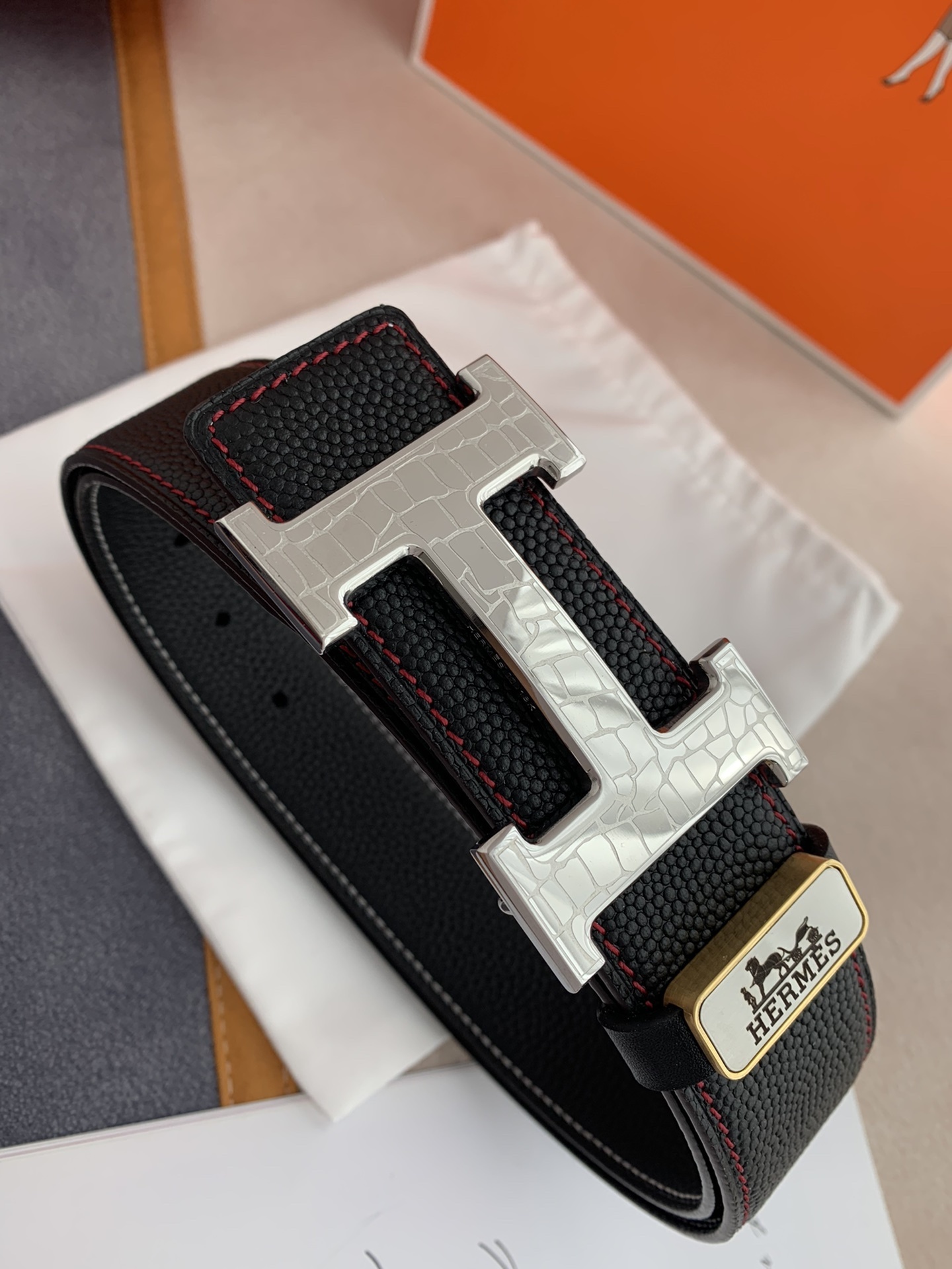 Luxury Men's Leather Belt - Gold H Buckle with Red Stitching