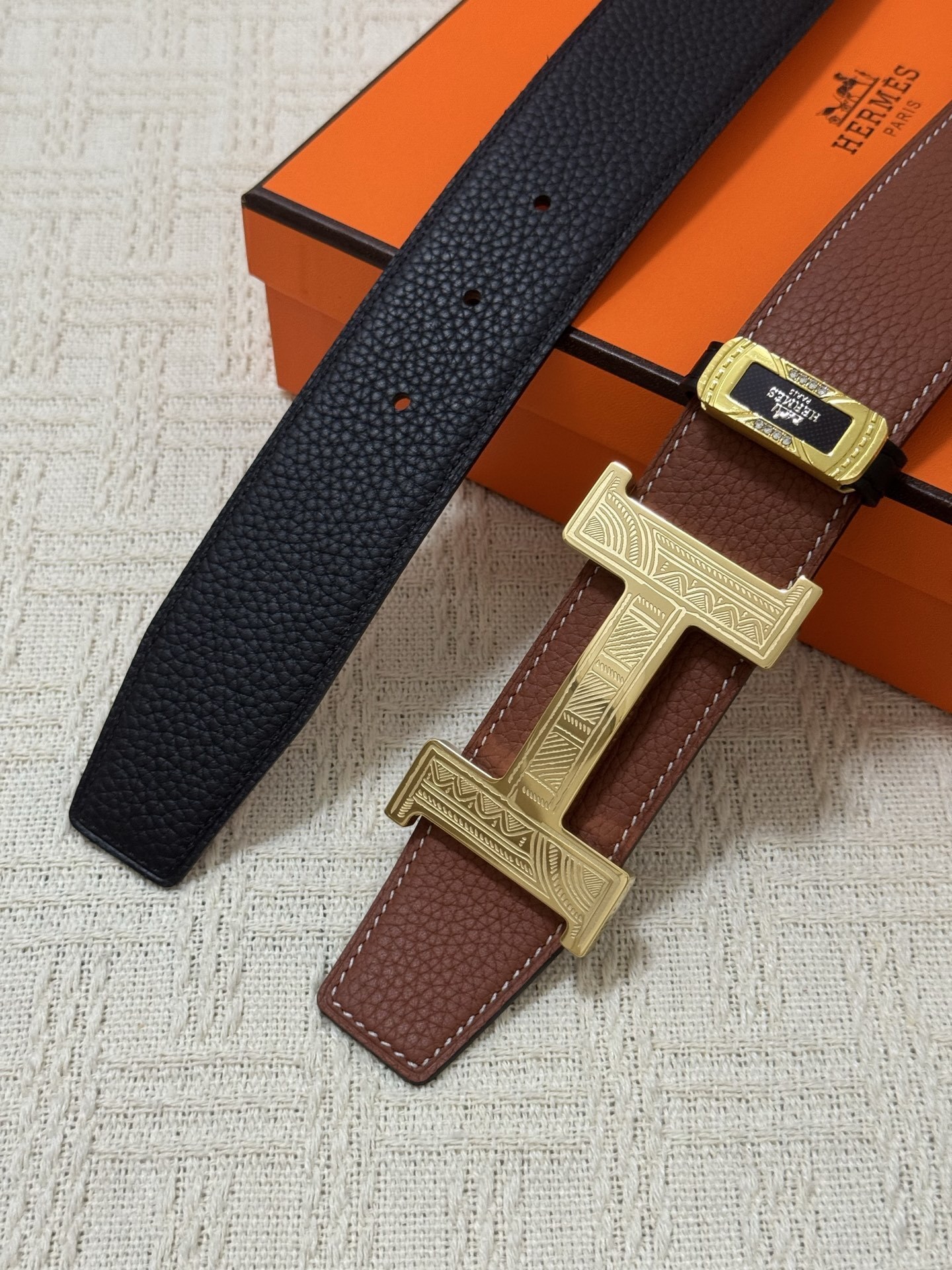 Hermes Reversible Leather Belt with Engraved Gold H Buckle