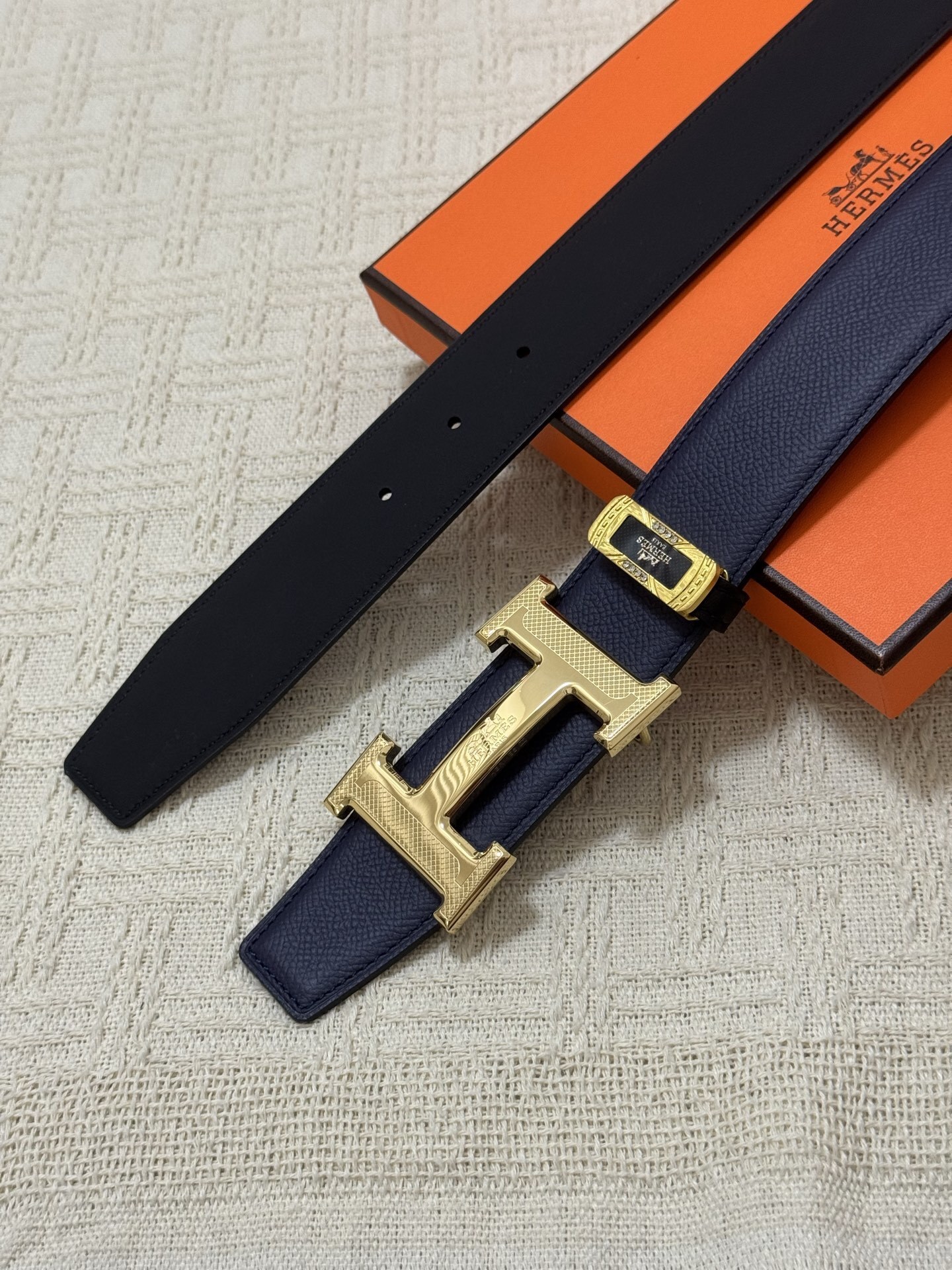 Hermes Luxury Navy Leather Belt with Gold Textured H Buckle