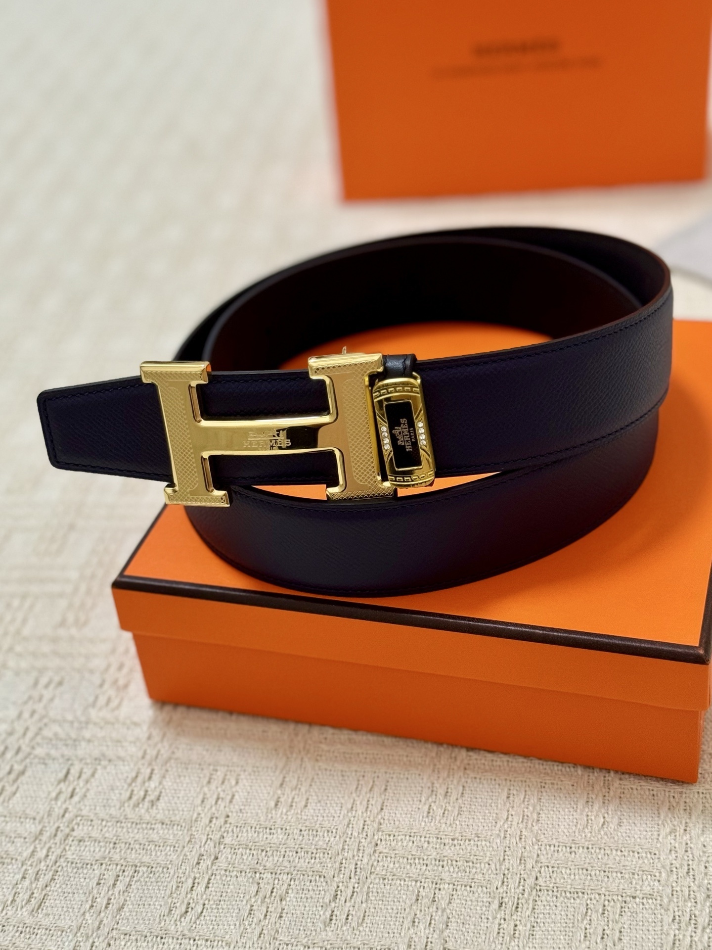 Hermes Luxury Navy Leather Belt with Gold Textured H Buckle