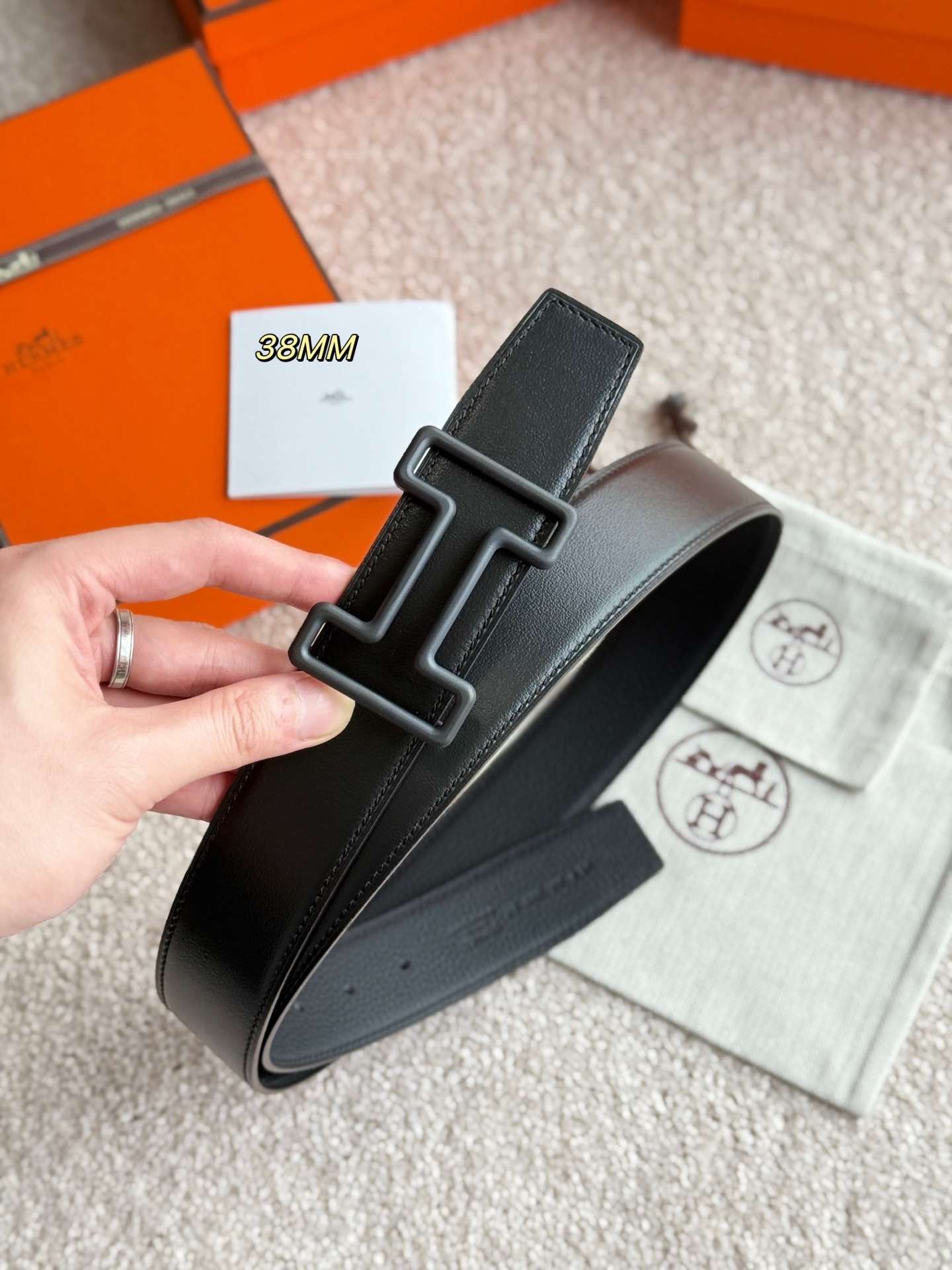 Hermes Tonight Buckle Belt & Reversible Leather Strap 38mm