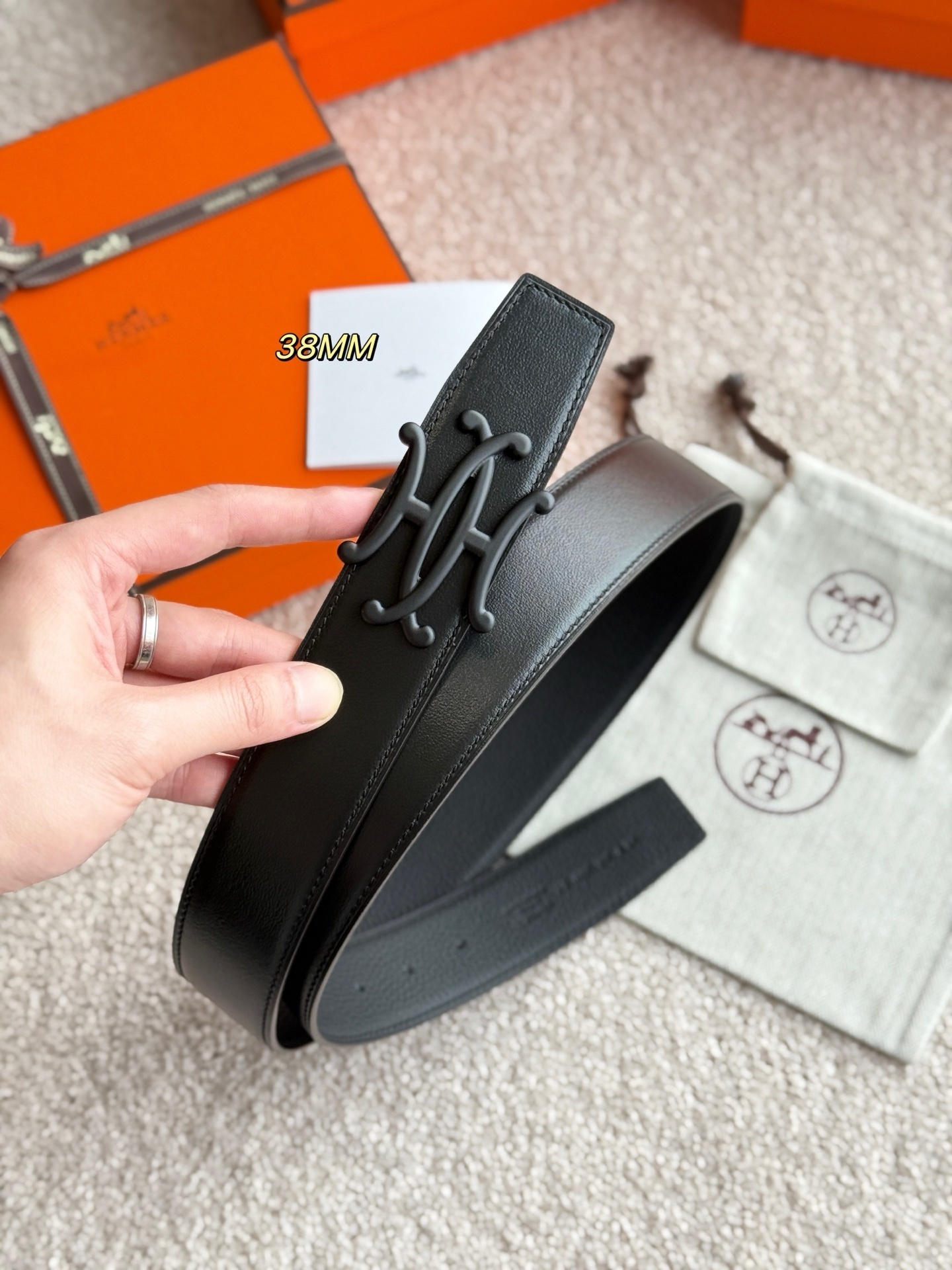 Hermès Neo Lift Buckle & 38mm Reversible Leather Strap Belt Set