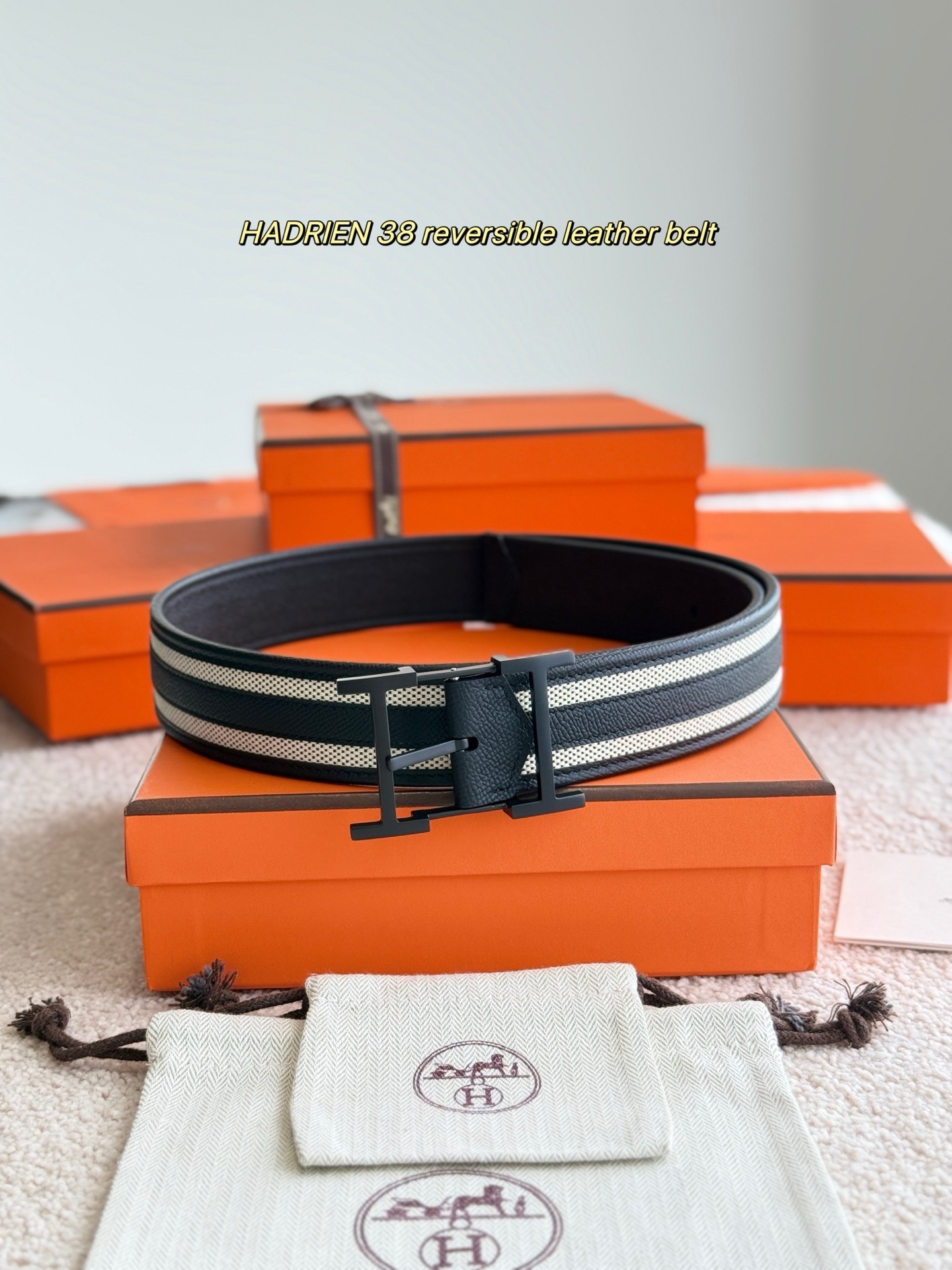 Hadrien 38 Reversible Leather Belt with Signature Black H Buckle