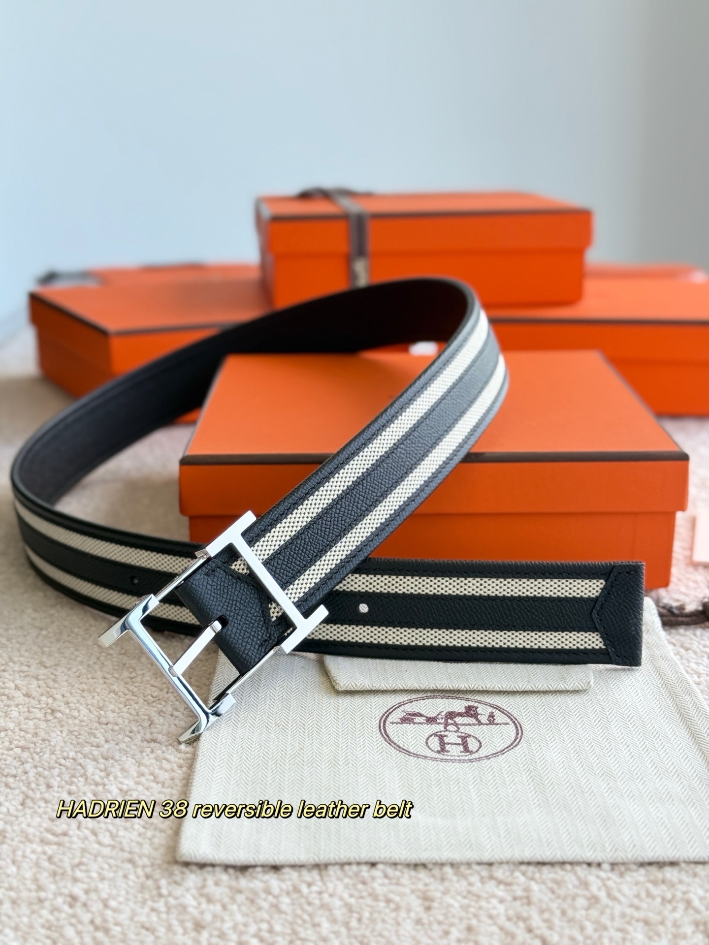 Hadrien 38 Reversible Leather Belt with Signature Silver H Buckle