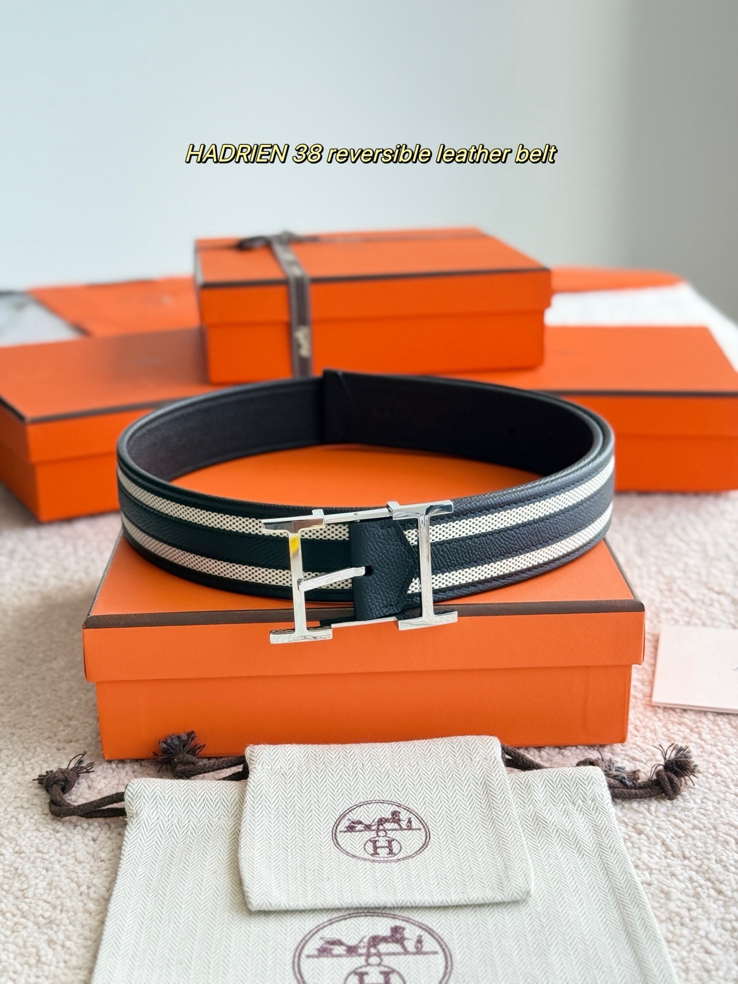 Hadrien 38 Reversible Leather Belt with Signature Silver H Buckle