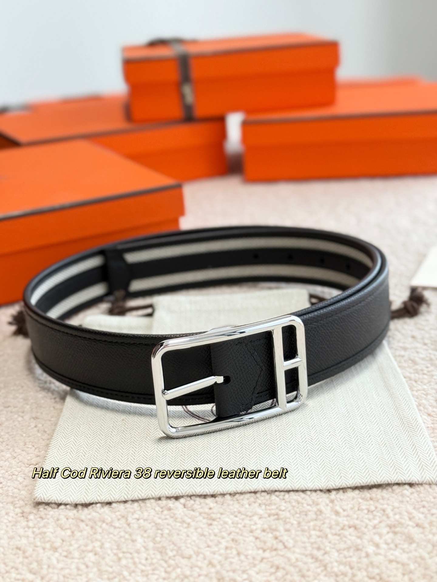 Hermès Half Cod Riviera 38 Reversible Leather Belt - Luxury Accessory
