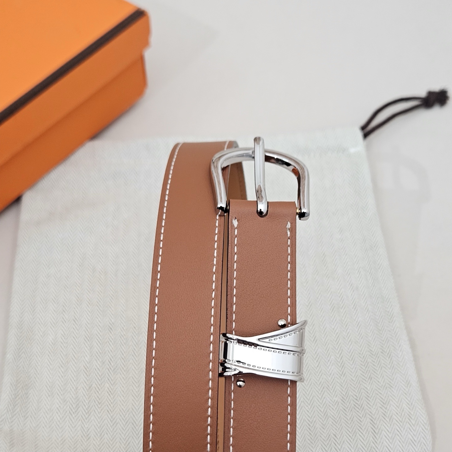 Hermès Slim Gold Leather Belt with Palladium Buckle & White Stitching