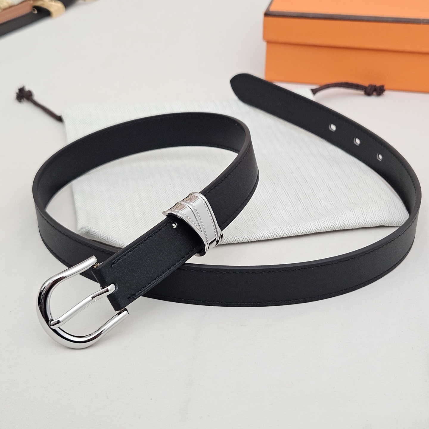 Hermes Men's Luxury Black Leather Belt - Silver-Tone Buckle