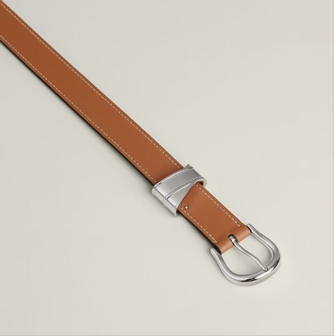 Luxury Tan Leather Belt with Elegant Silver-Tone Buckle