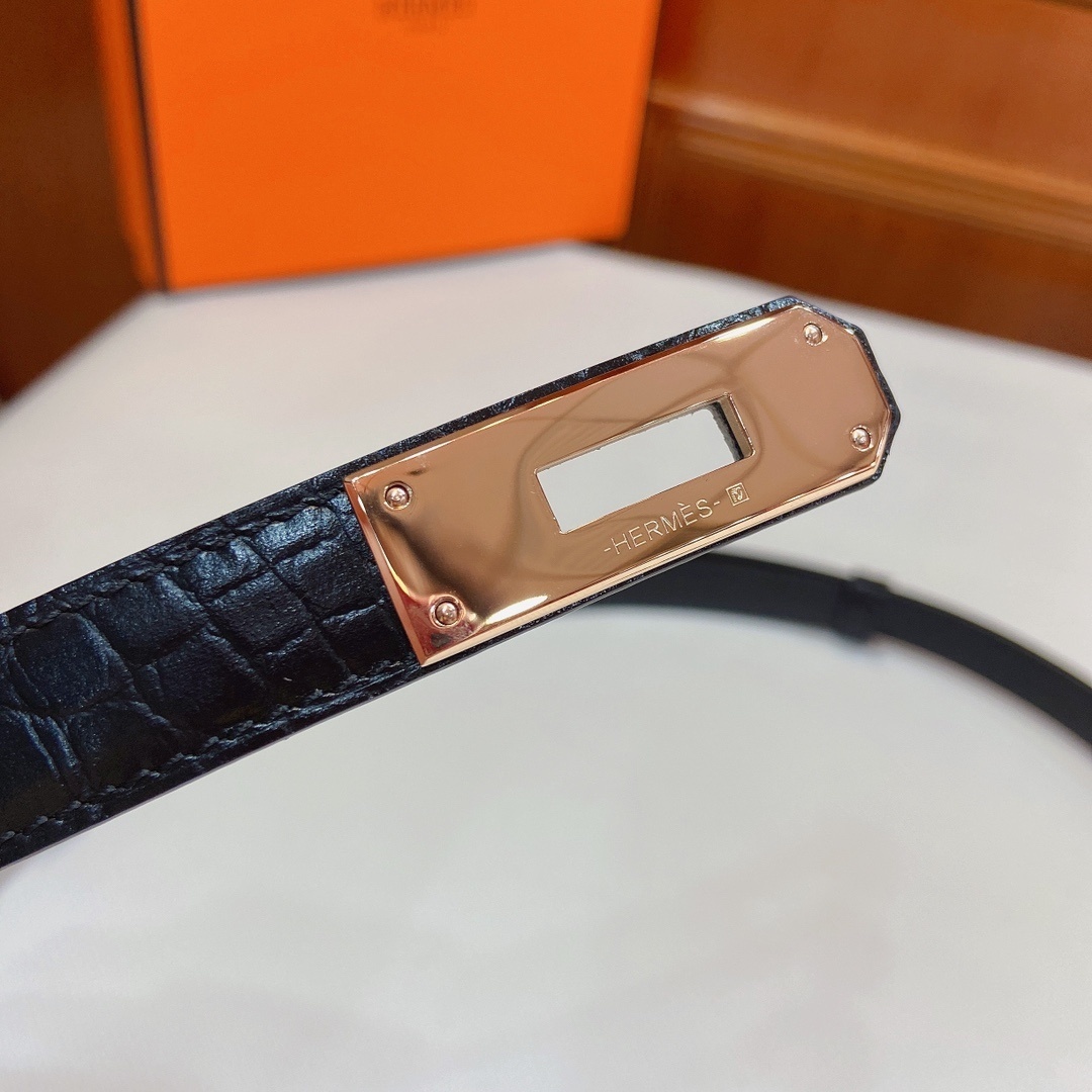 Hermès Kelly Belt - Black Crocodile Leather with Gold Hardware
