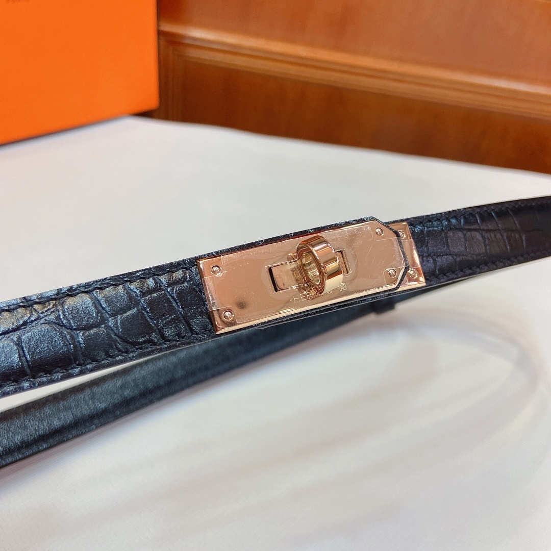 Hermès Kelly Belt - Black Crocodile Leather with Gold Hardware