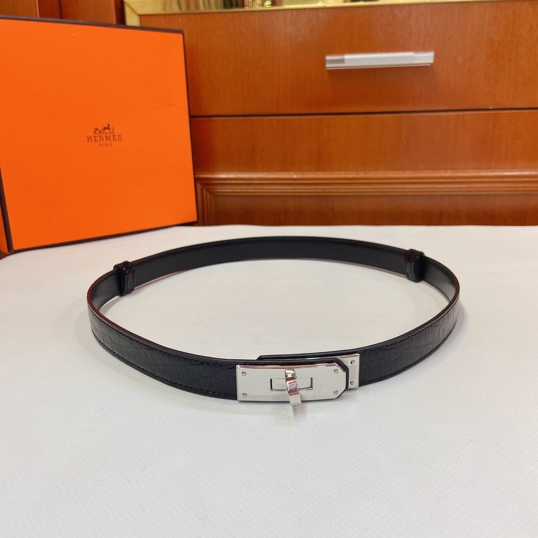 Hermes Kelly 18 Belt – Black Crocodile Leather with Silver Buckle